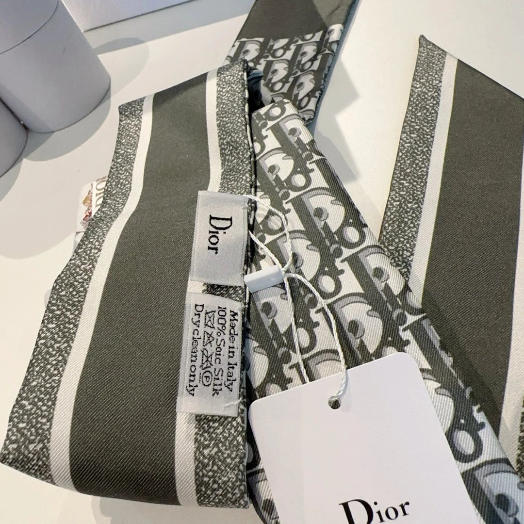 Louis Vuitton Silk Hair Ribbon Ver.F — Zdjęcie 9