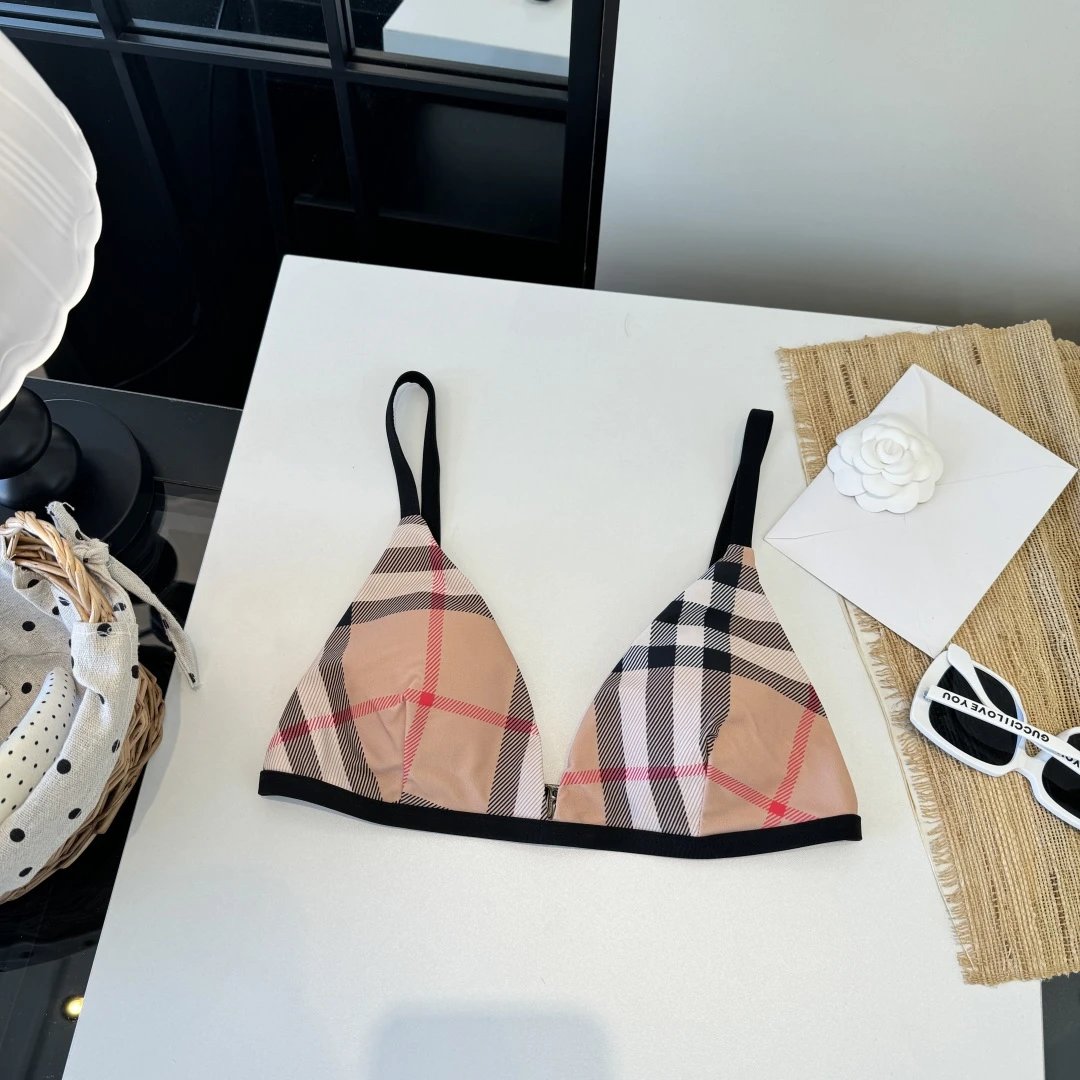 Burberry Bikini Two-Piece Swimwear Ver.A — Photo 5