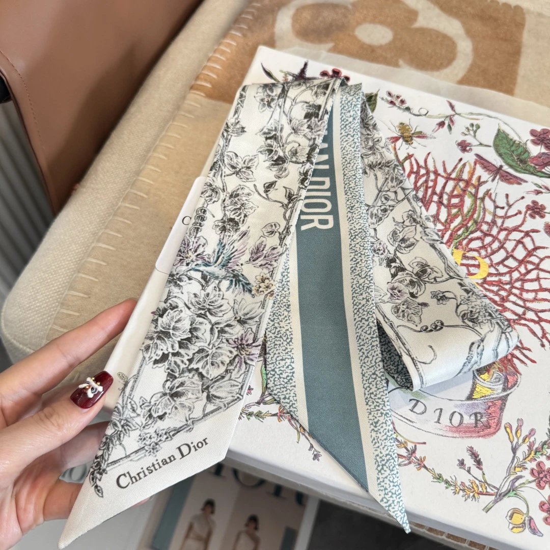 Dior Silk Ribbon Ver.D — Zdjęcie 4
