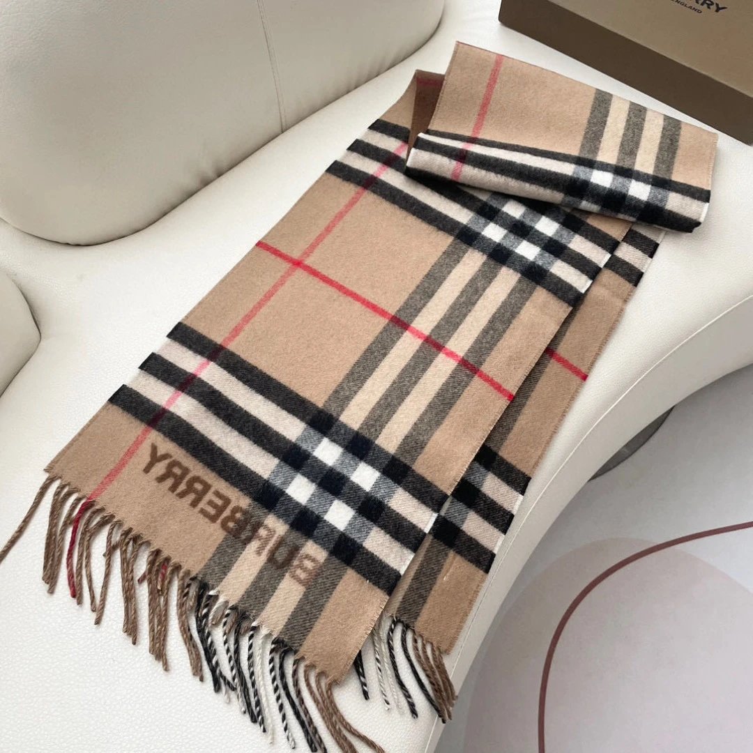 Burberry Cashmere Scarf Ver.B — Photo 6