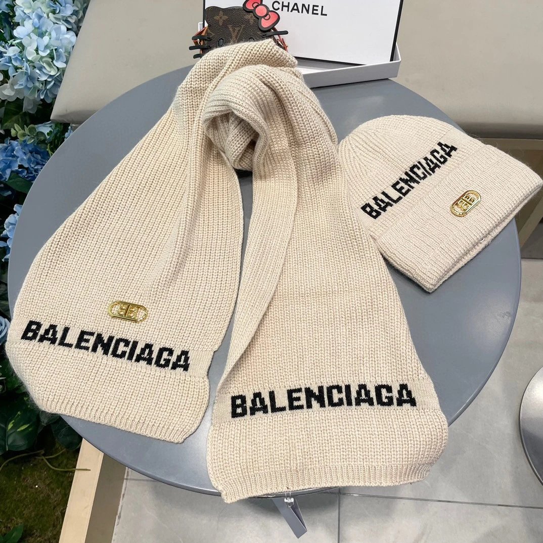 Balenciaga Wool Rabbit Fur Scarf & Hat Set Ver.C — Photo 6