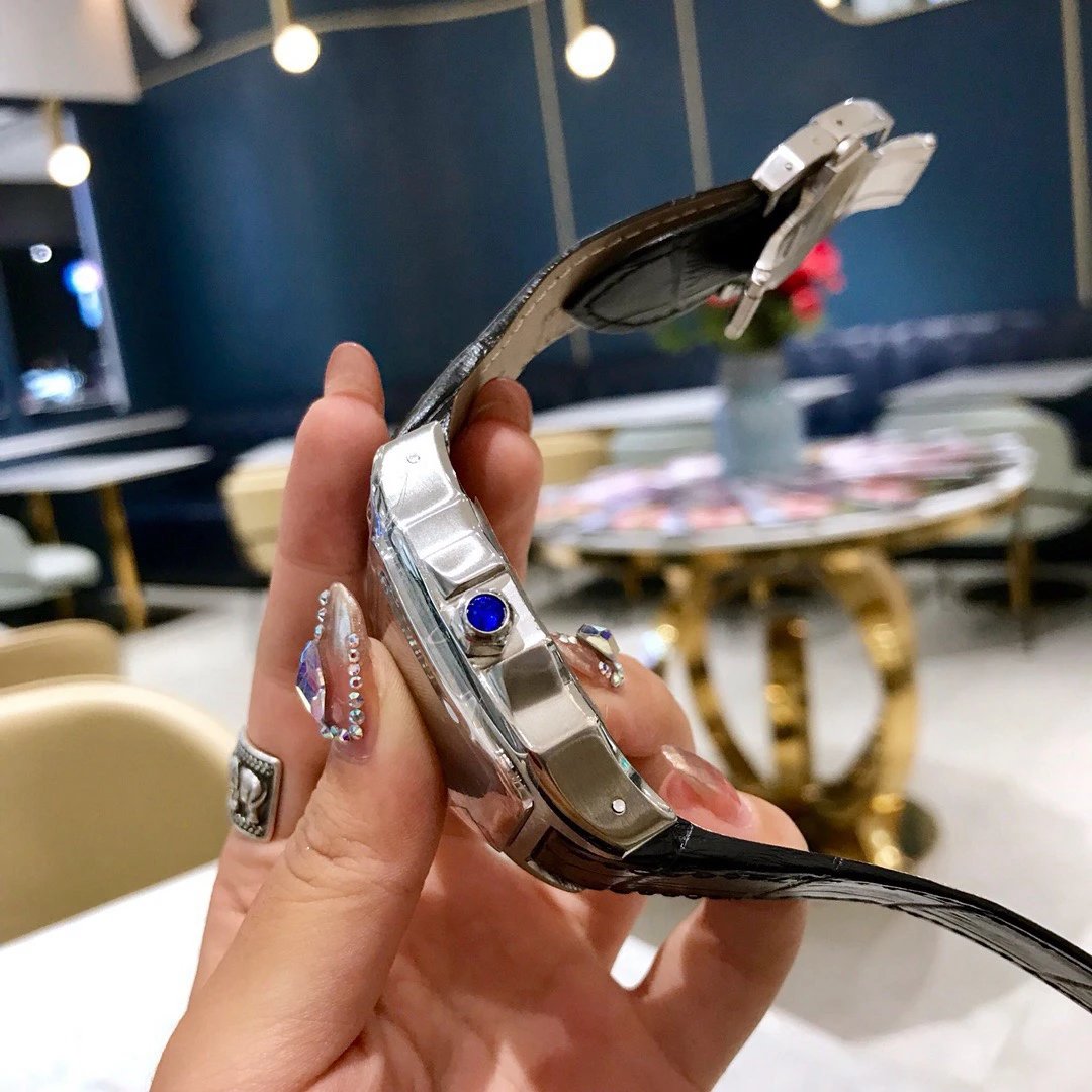 Cartier Santos Quartz Couple Watch 39mm Ver.E — photo 6