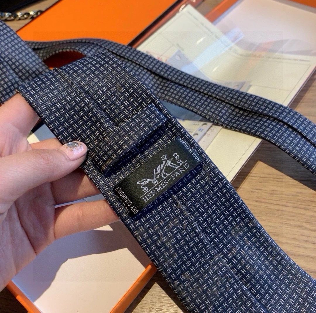 Burberry Silk Tie Ver.K — Photo 3