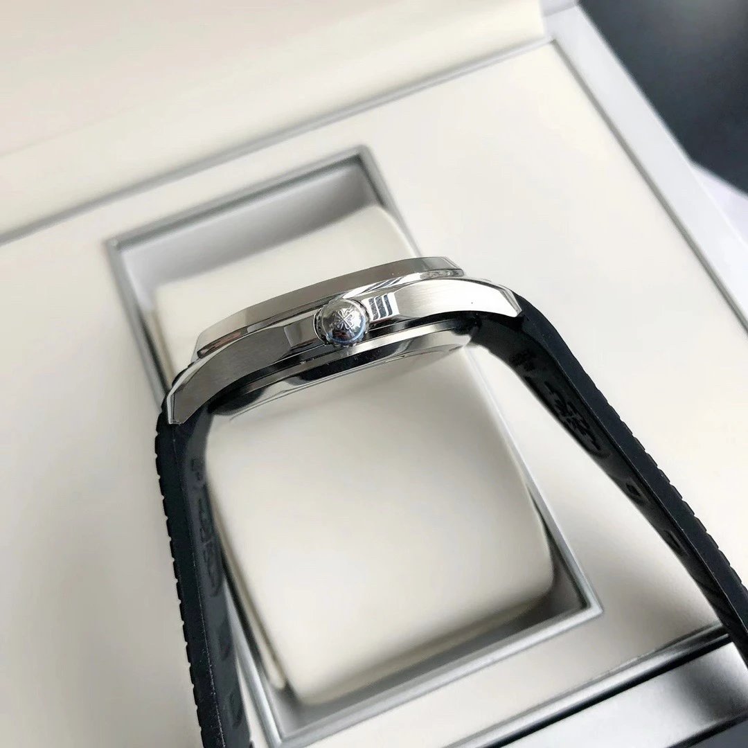 Patek Philippe Aquanaut Automatic Watch Ver.E — photo 7
