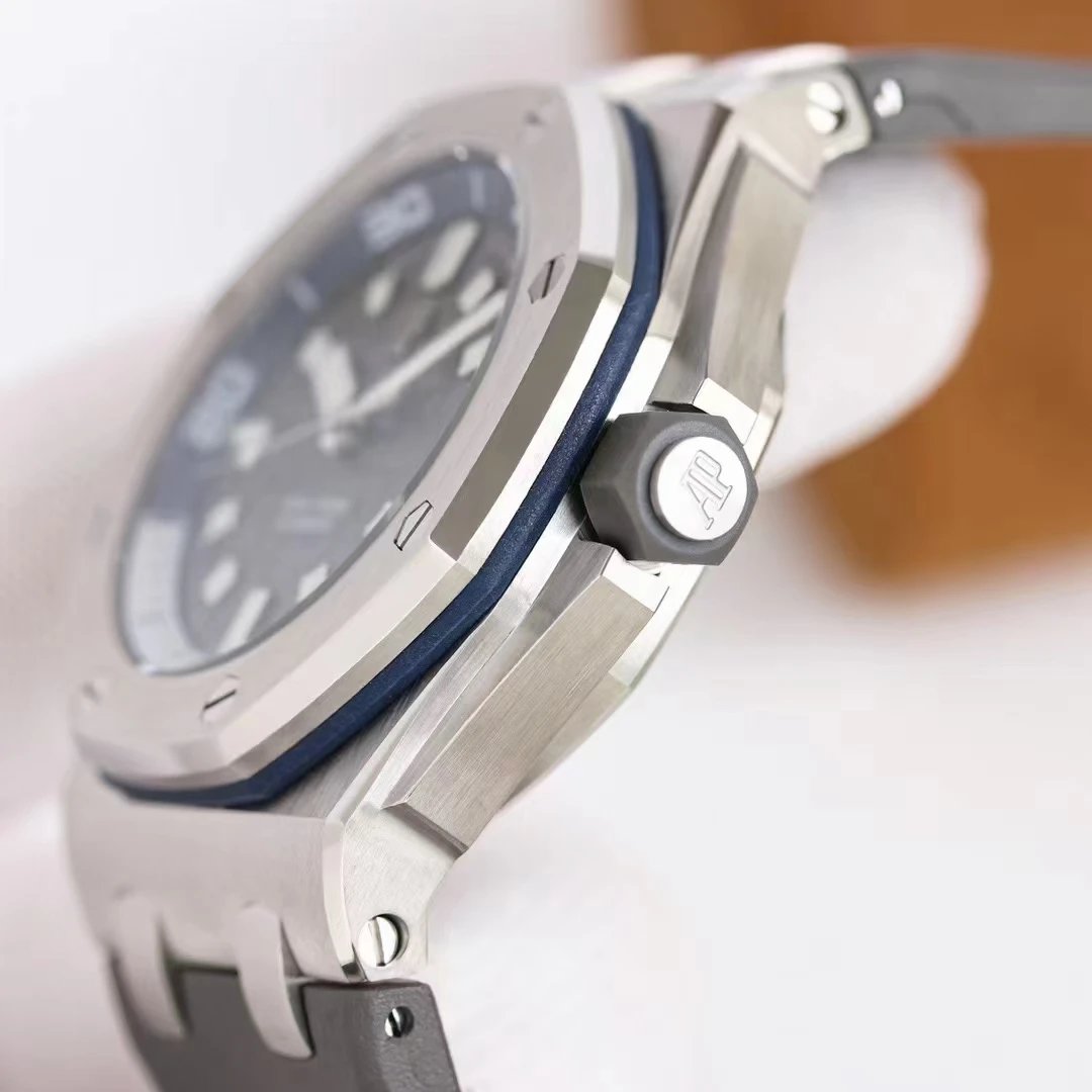 Audemars Piguet Royal Oak Automatic Watch 42mm Ver.A — Photo 7