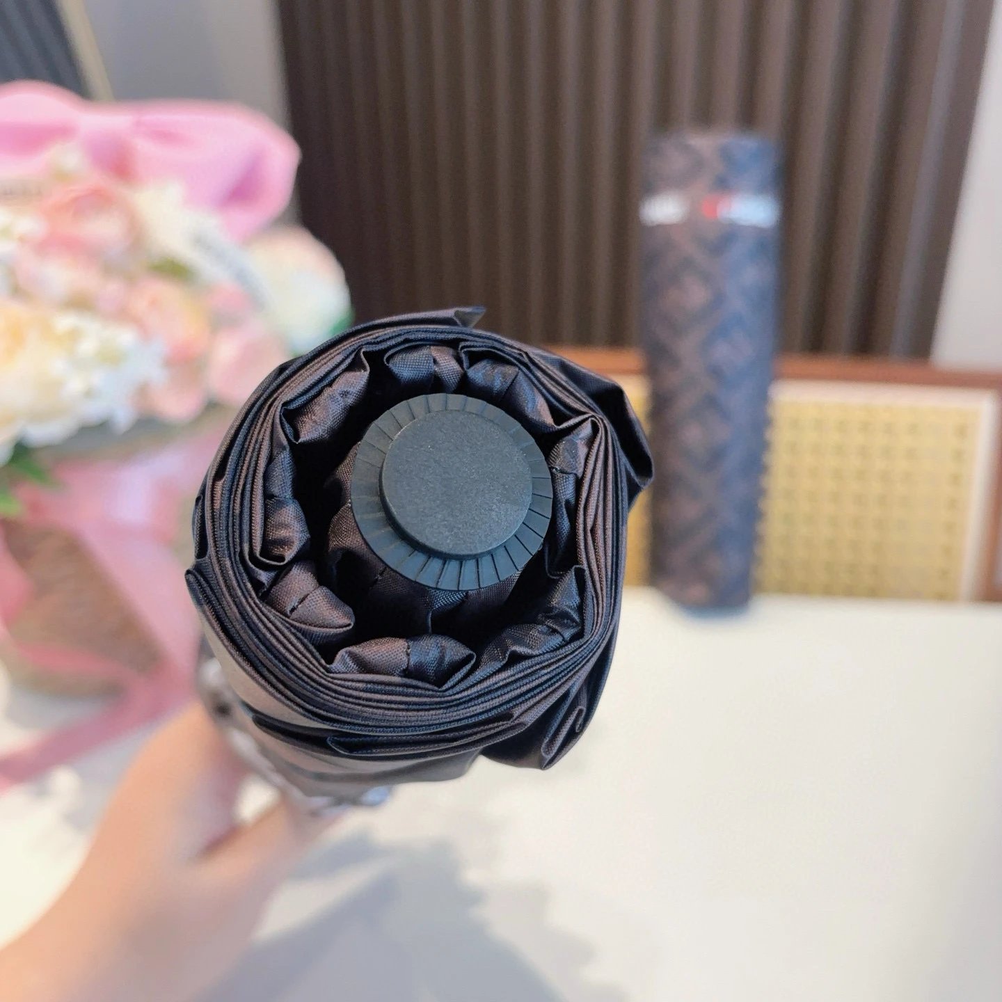 Fendi UV Protection Folding Umbrella Ver.I — Photo 5