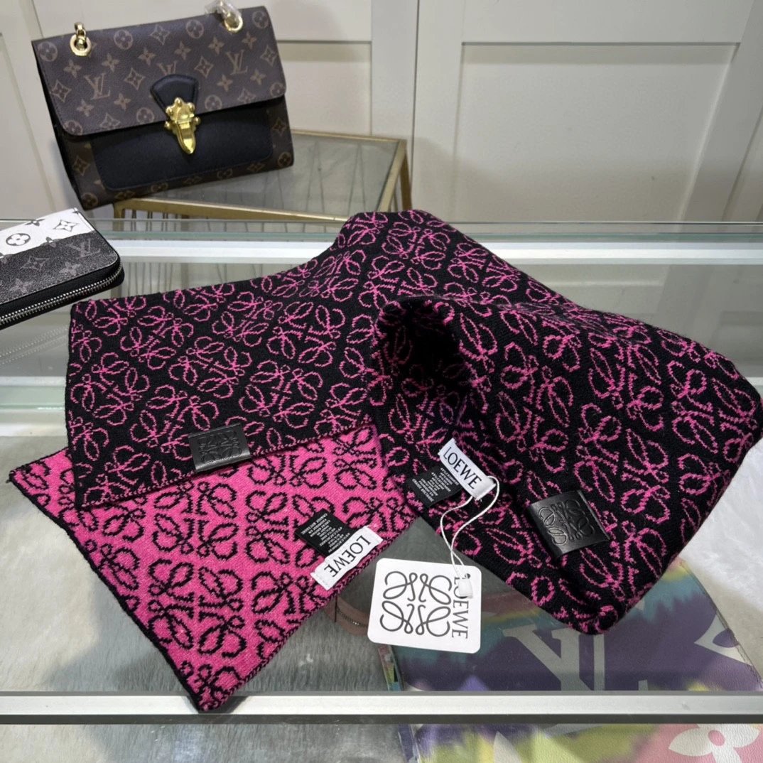 Loewe Scarf & Hat Set Ver.C — Photo 8