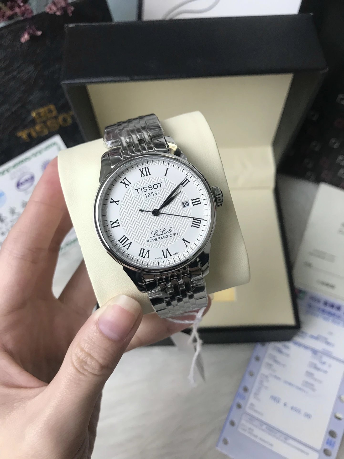 Tissot Le Locle Powermatic 80 horloge met witte wijzerplaat en stalen band