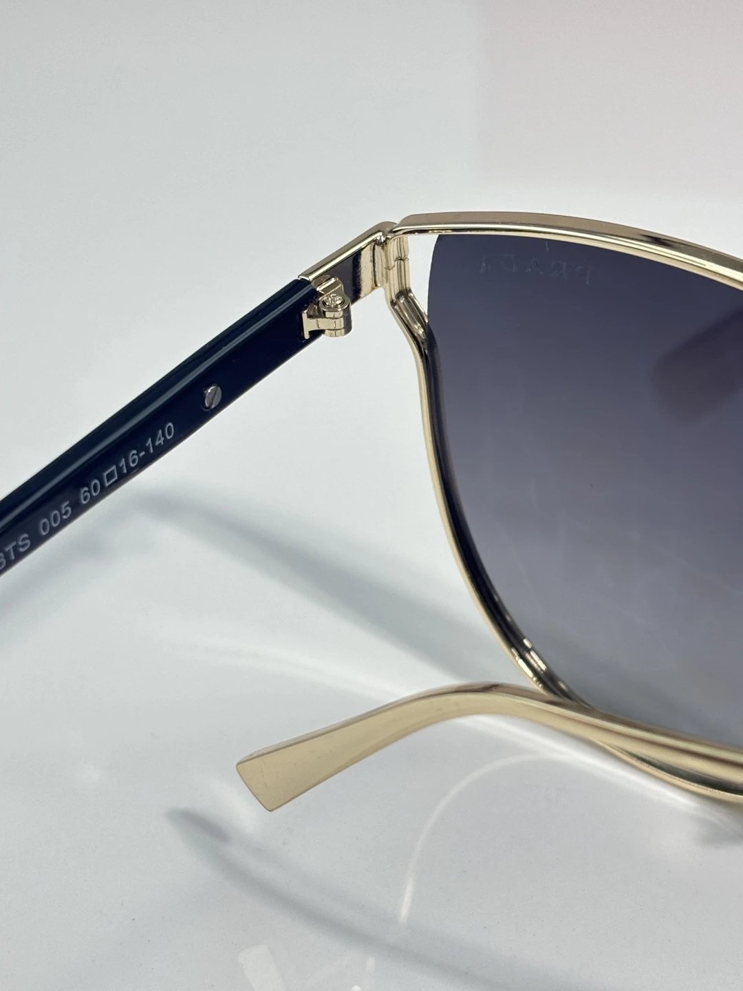 Prada SPR68TS Sunglasses 60-16-140 — photo 6