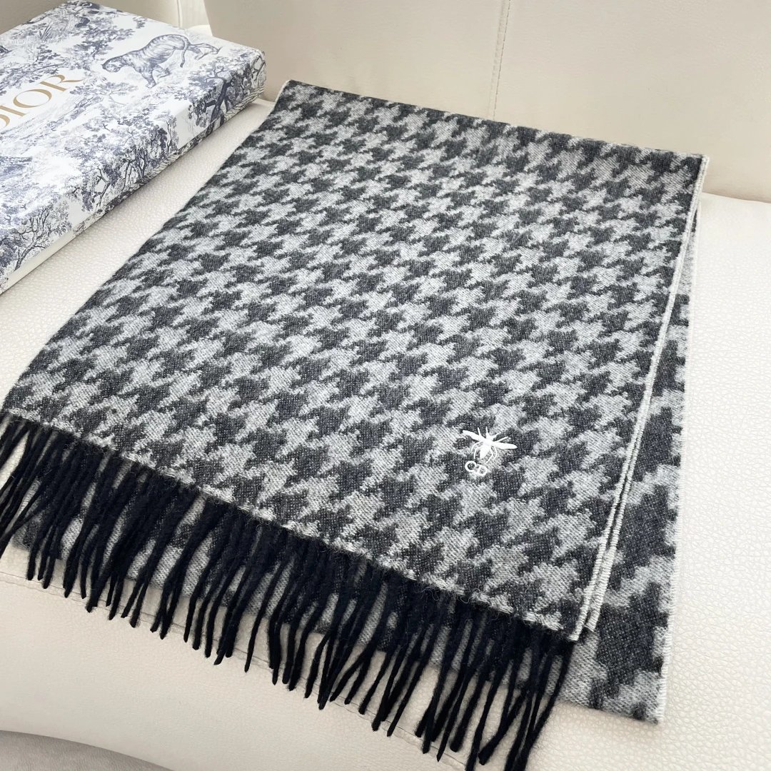 Dior Scarf Ver.E — Photo 4