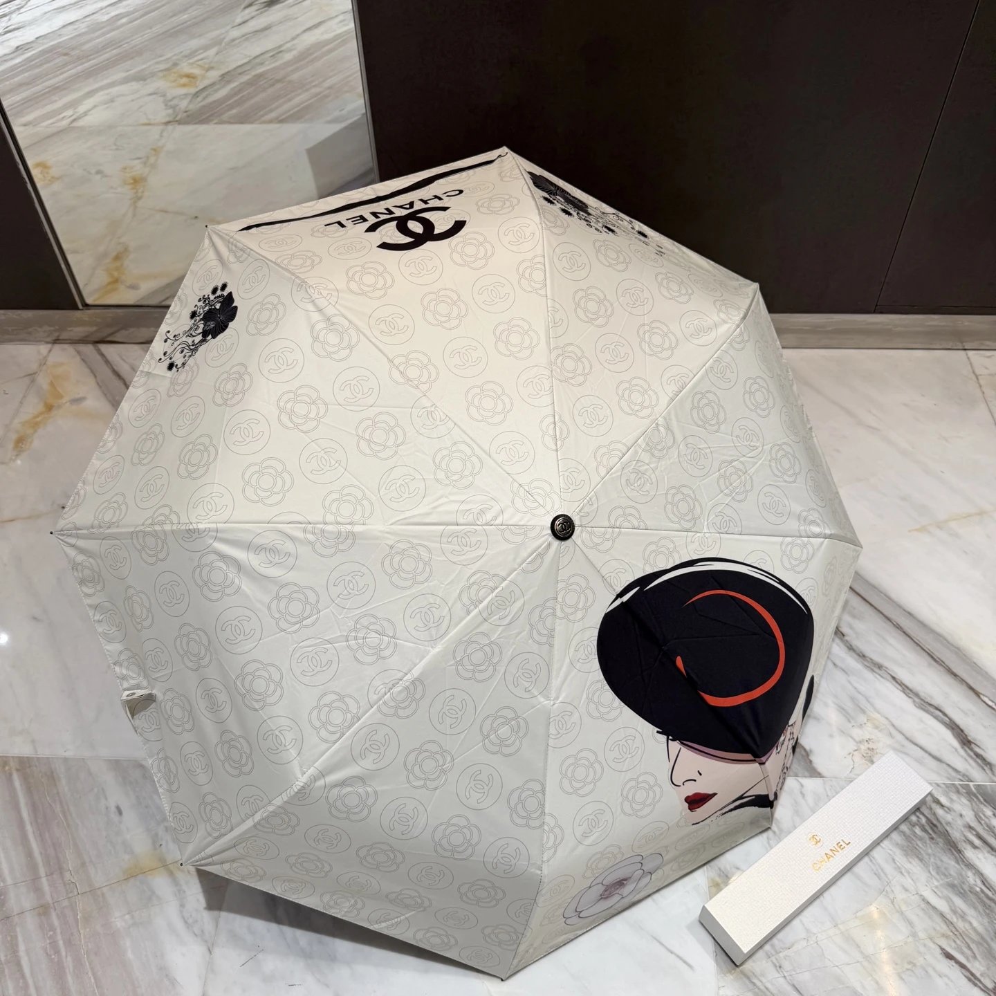 Chanel UV Protection Folding Umbrella Ver.J — Photo 8