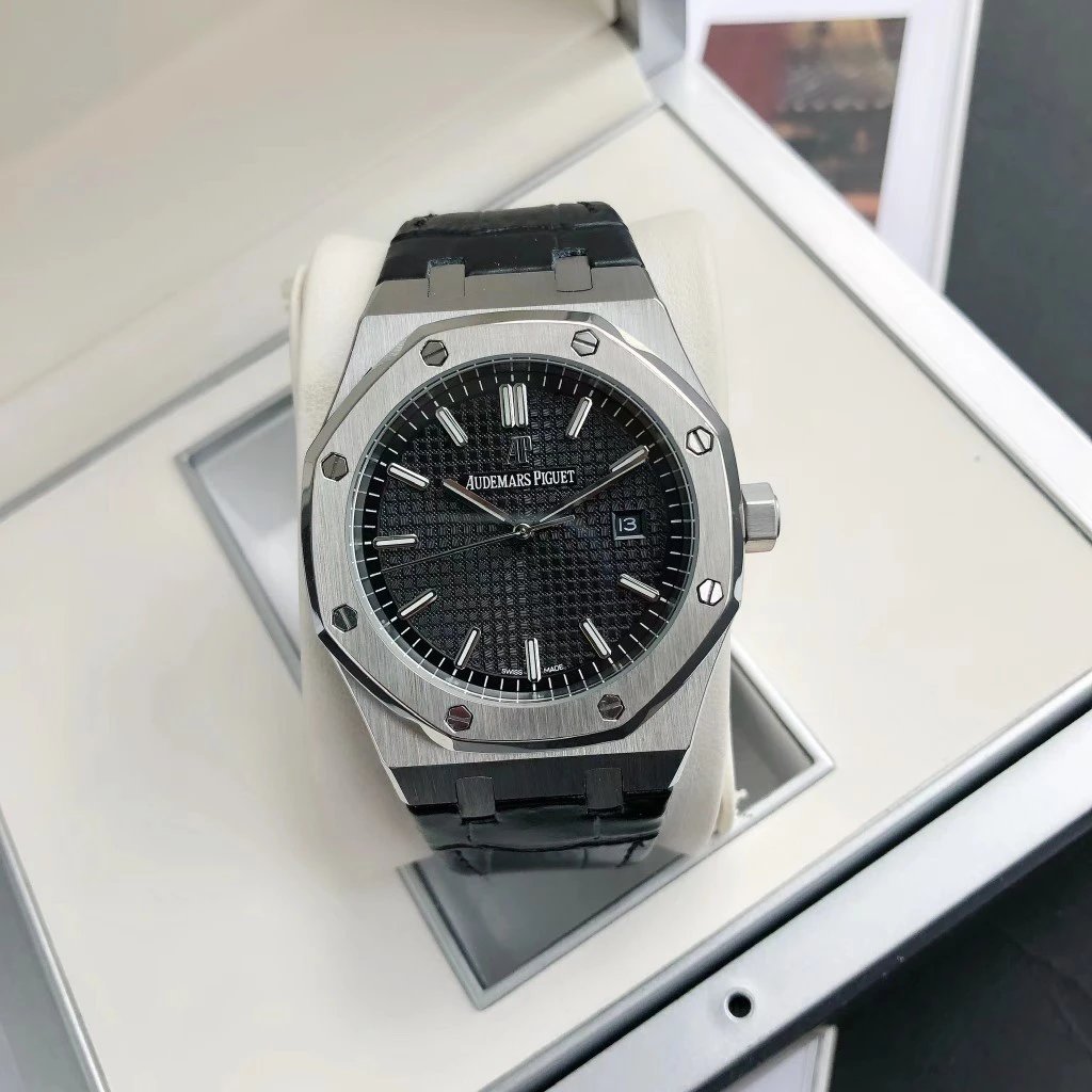 Audemars Piguet Royal Oak Automatic Watch 41mm Ver.B — Photo 5
