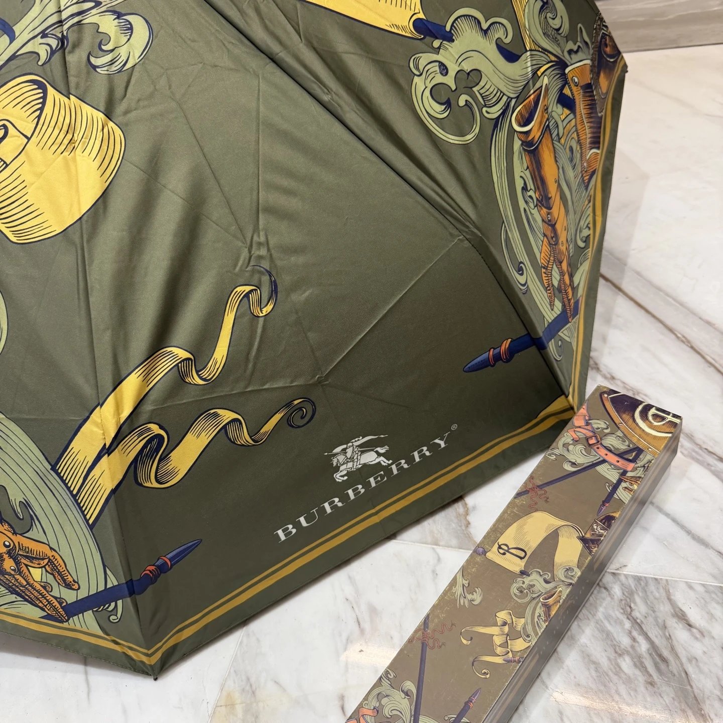 Burberry UV Protection Folding Umbrella Ver.H — Photo 4