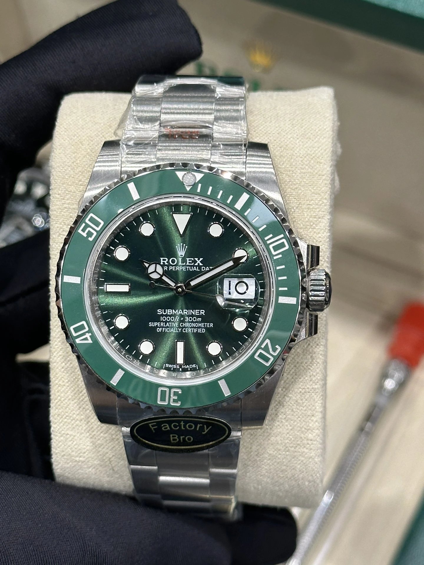 Rolex Submariner horloge met groene wijzerplaat en bezel 40 mm Variant E