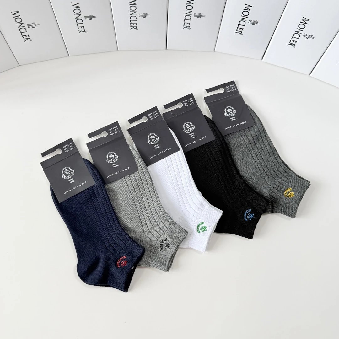 Moncler Embroidered Quarter Socks 5-Pair Box Ver.D — photo 9