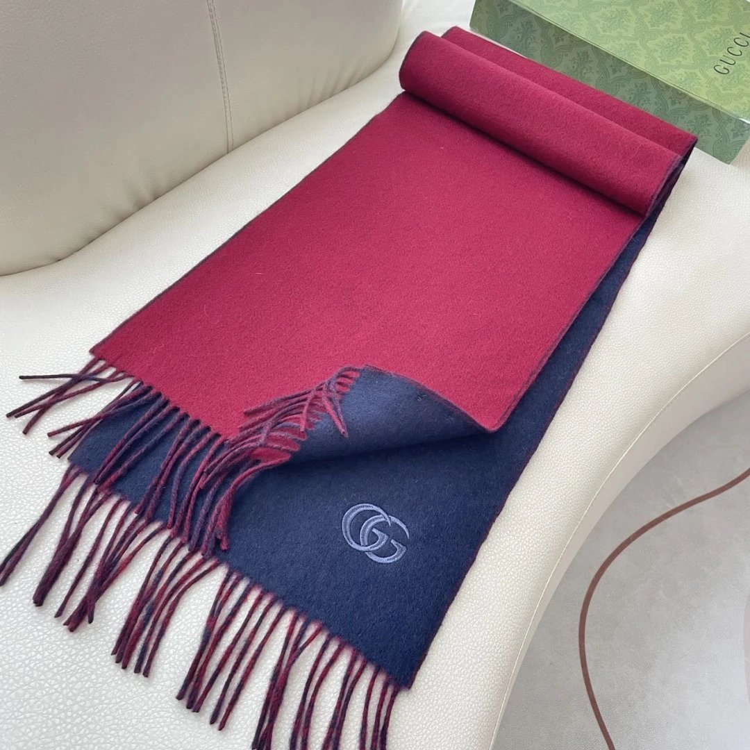 Fendi Cashmere Scarf Ver.A — QC