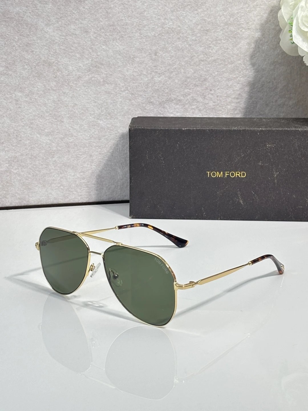 Tom Ford FT0853 Sunglasses 59-15 — QC