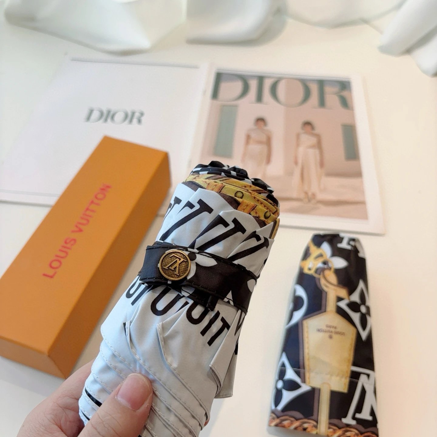 Louis Vuitton UV Protection Folding Umbrella Ver.G — QC