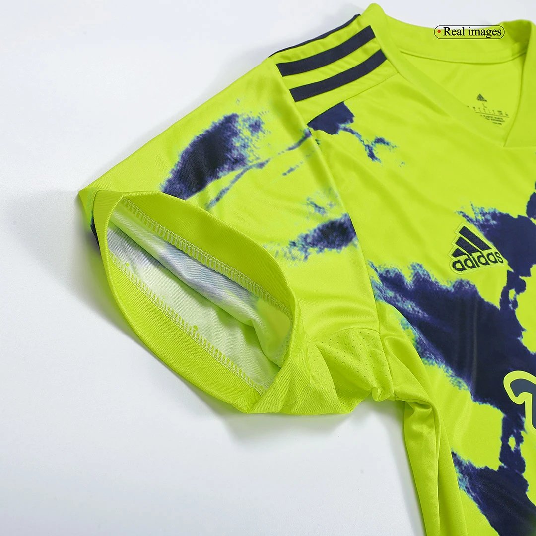 Leeds United 22/23 Away Jersey — Photo 13