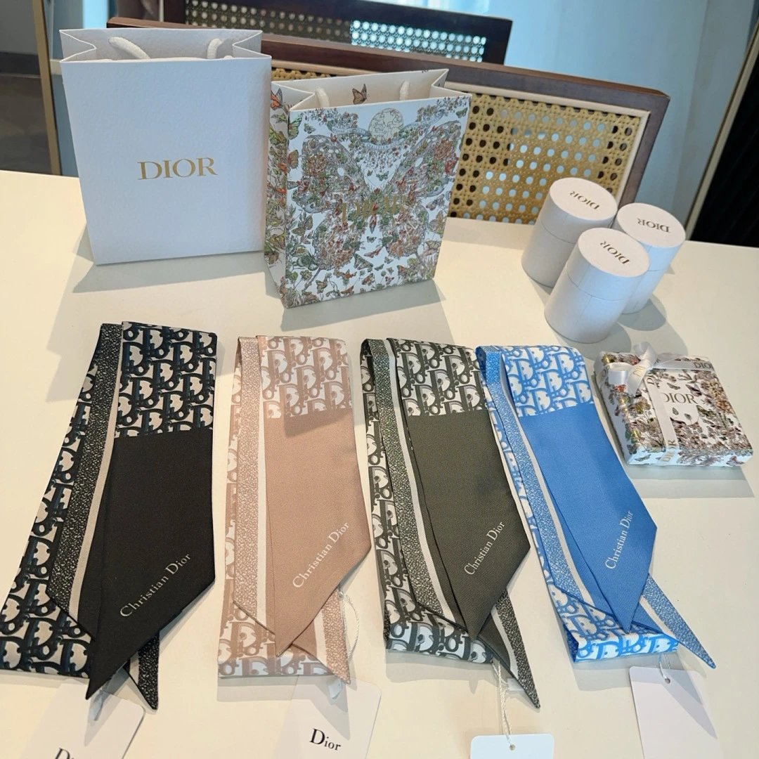 Louis Vuitton Silk Hair Ribbon Ver.G — QC