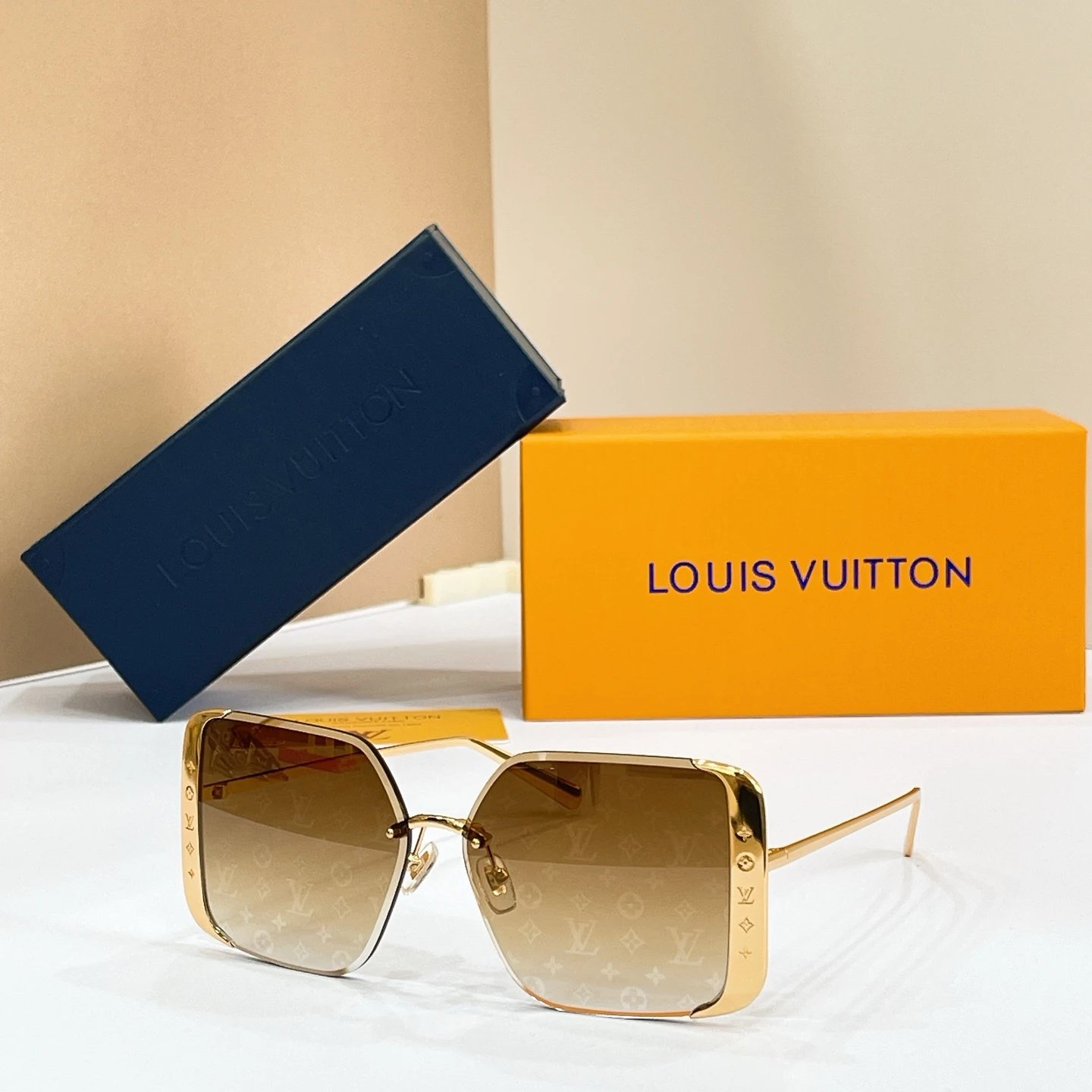Louis Vuitton Sunglasses Ver.E — Zdjęcie 2