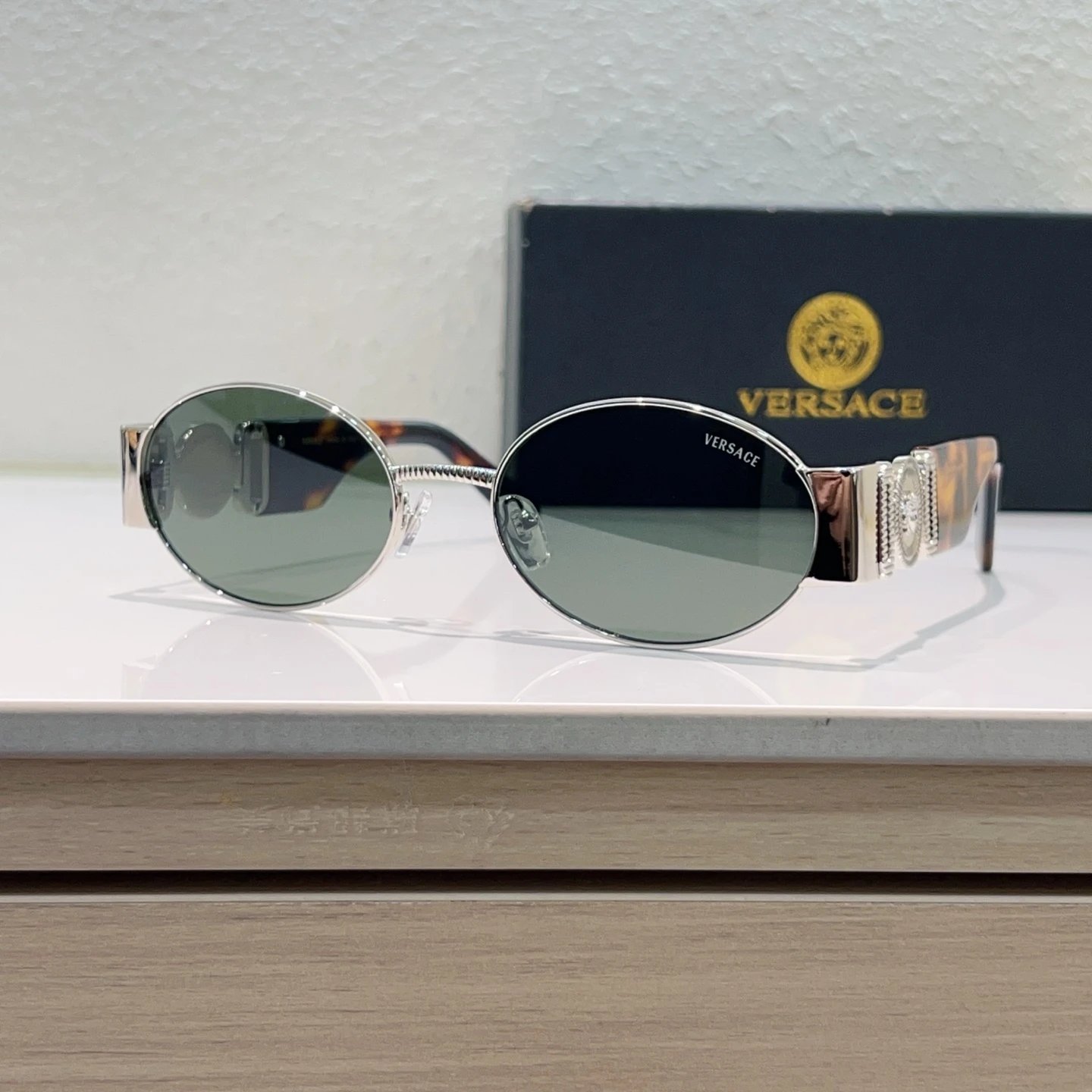 Versace Sunglasses Ver.B — Photo 5