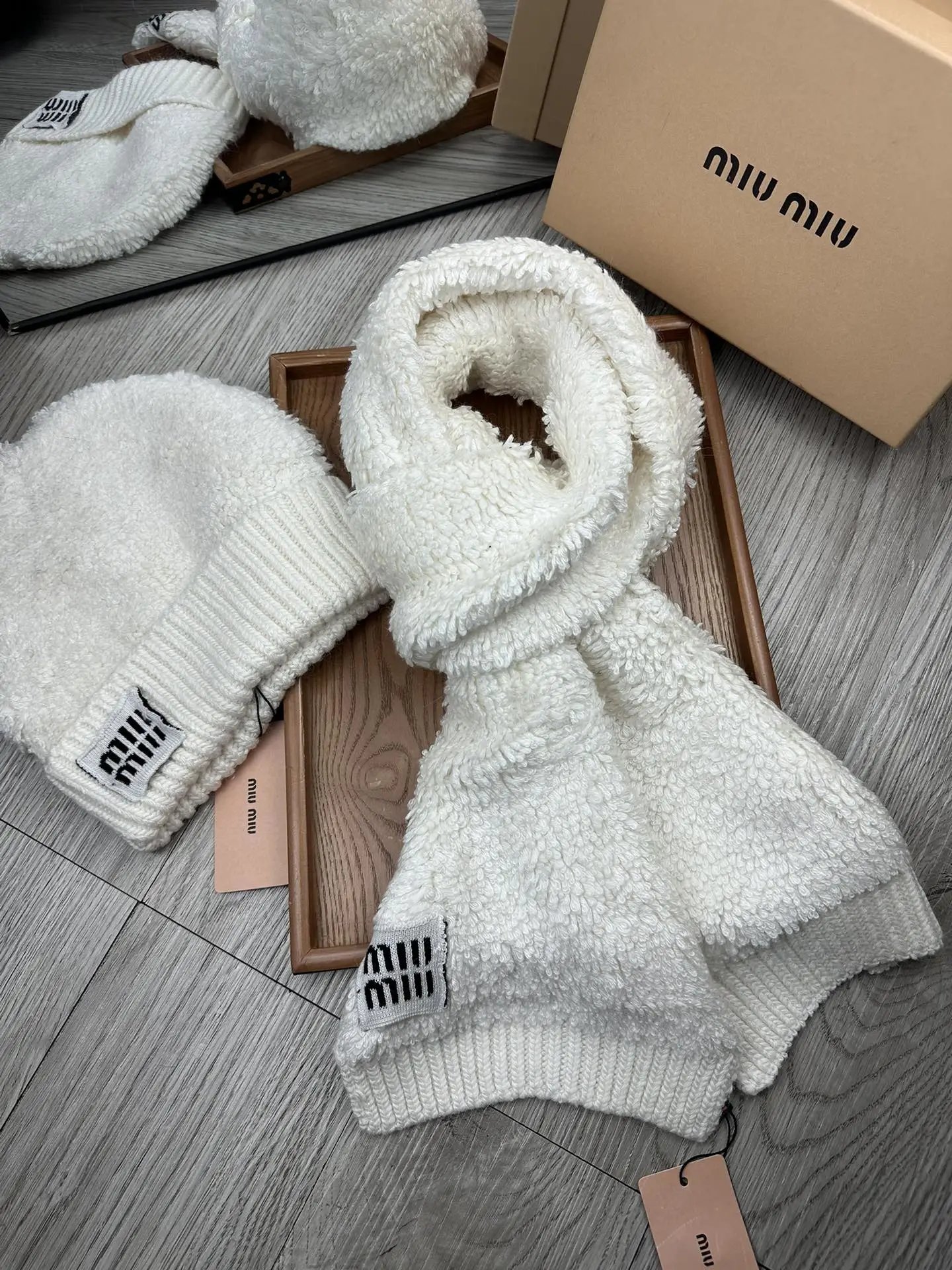 Miu Miu Wool Rabbit Fur Scarf & Hat Set Ver.A — Photo 8