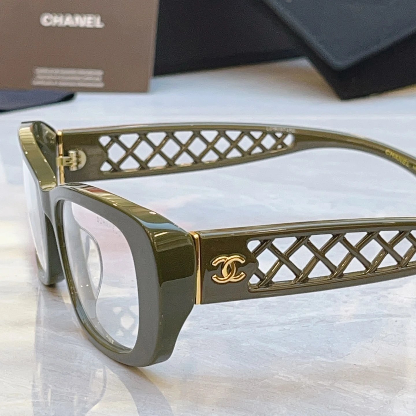 Chanel Sunglasses Ver.A — QC