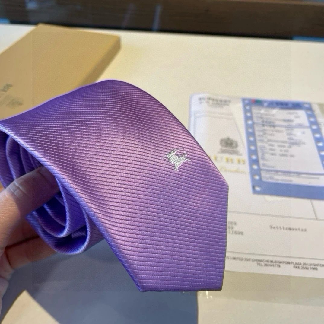 Burberry Silk Tie Ver.S — Photo 2