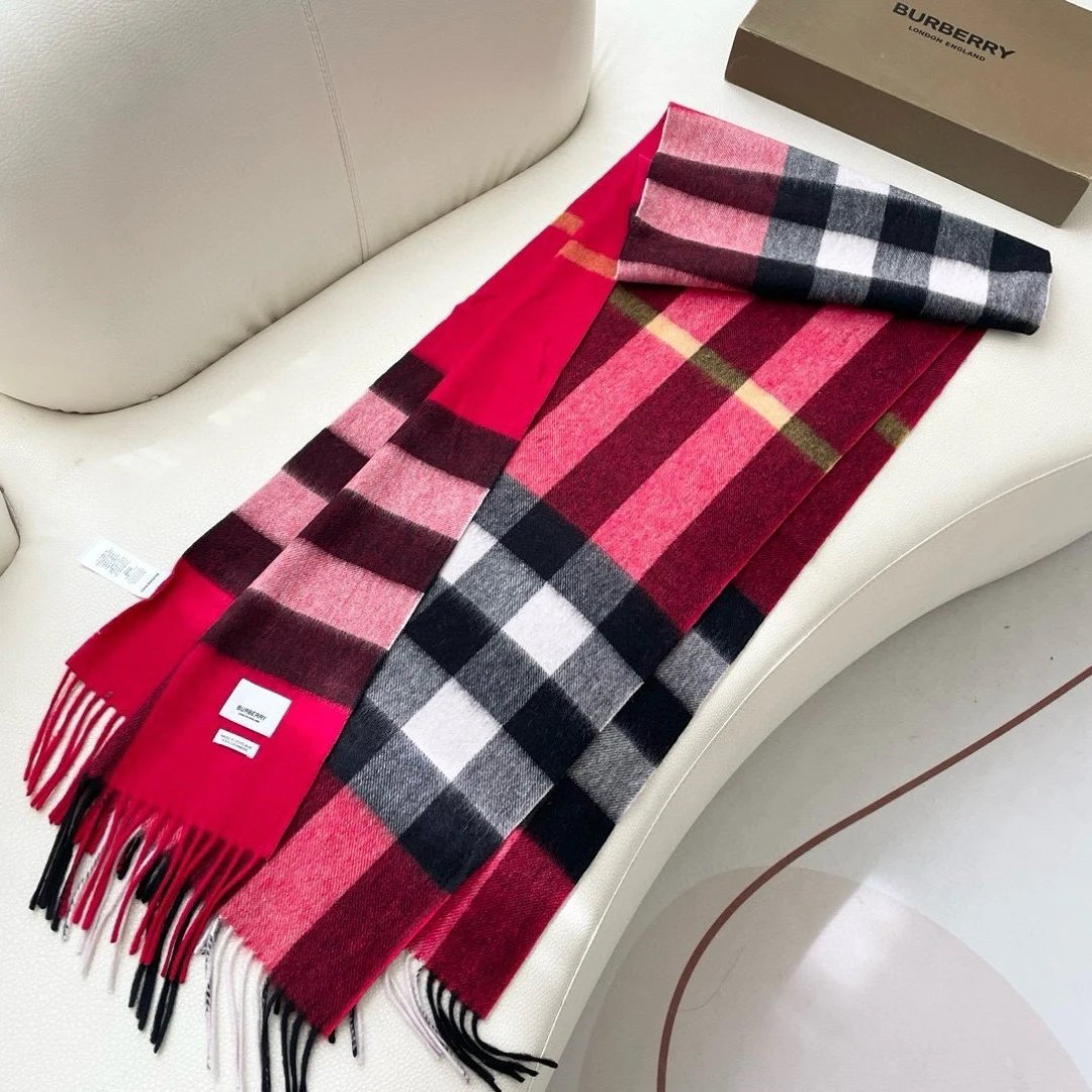 Burberry Cashmere Scarf Ver.F — Photo 4