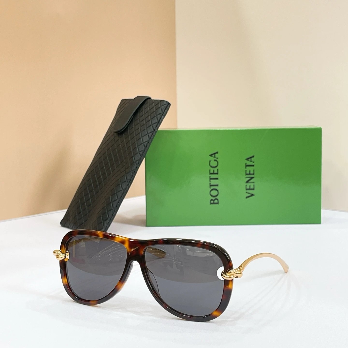 Bottega Veneta BV1513S Sunglasses 61-9-145 Ver.A — photo 3