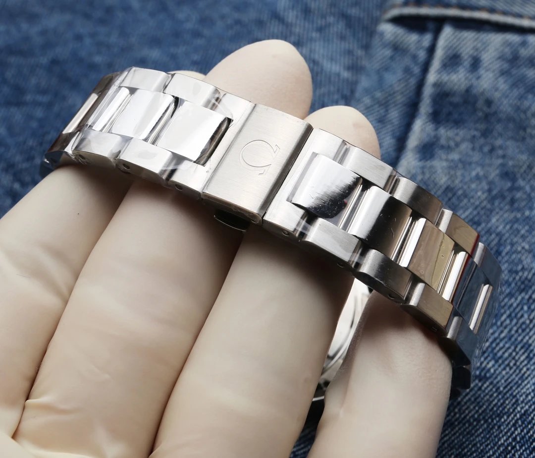 Omega Speedmaster Automatic Watch Ver.B — Photo 8