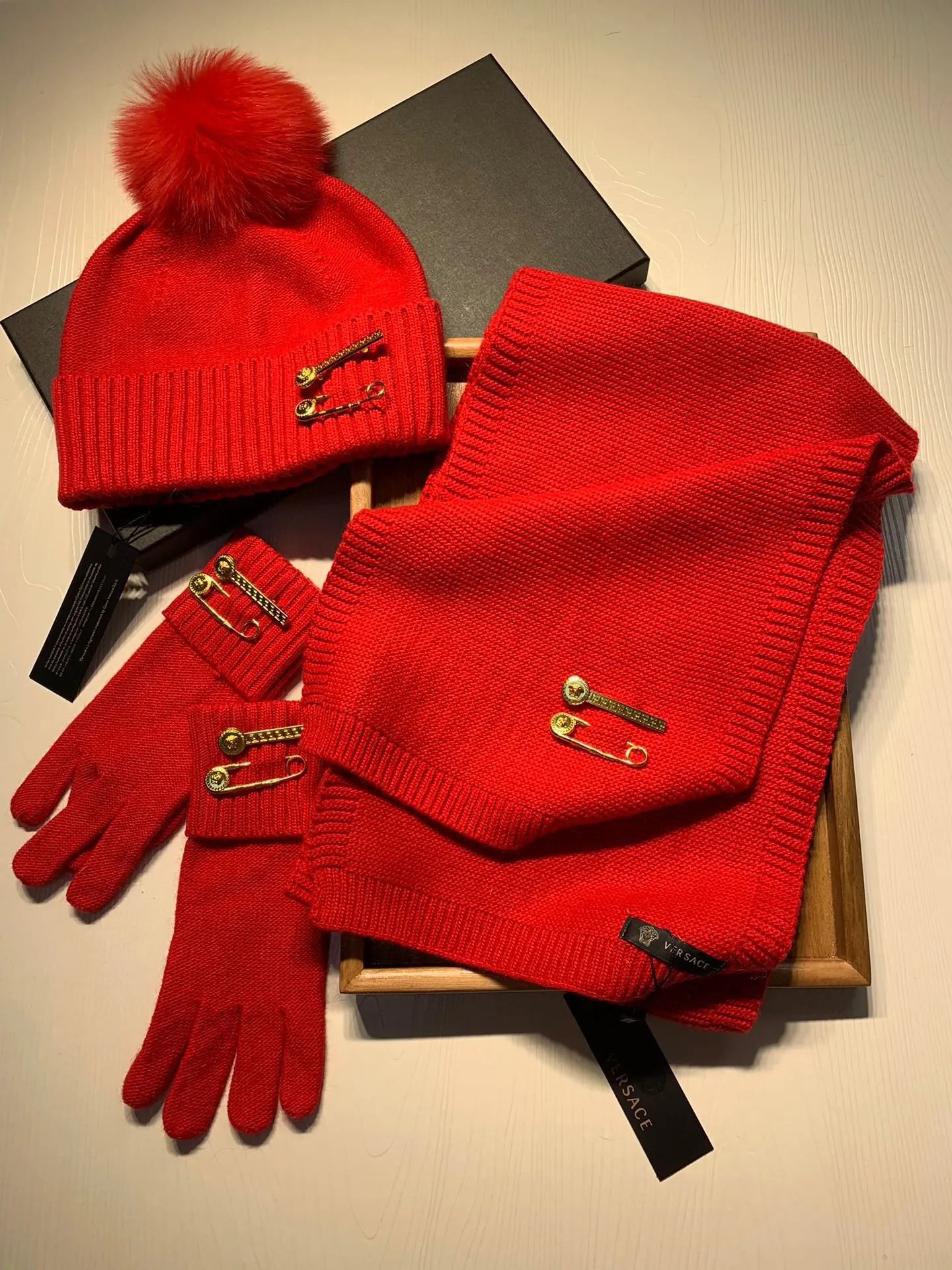 Versace Wool Rabbit Fur Scarf & Hat Set Ver.E — QC