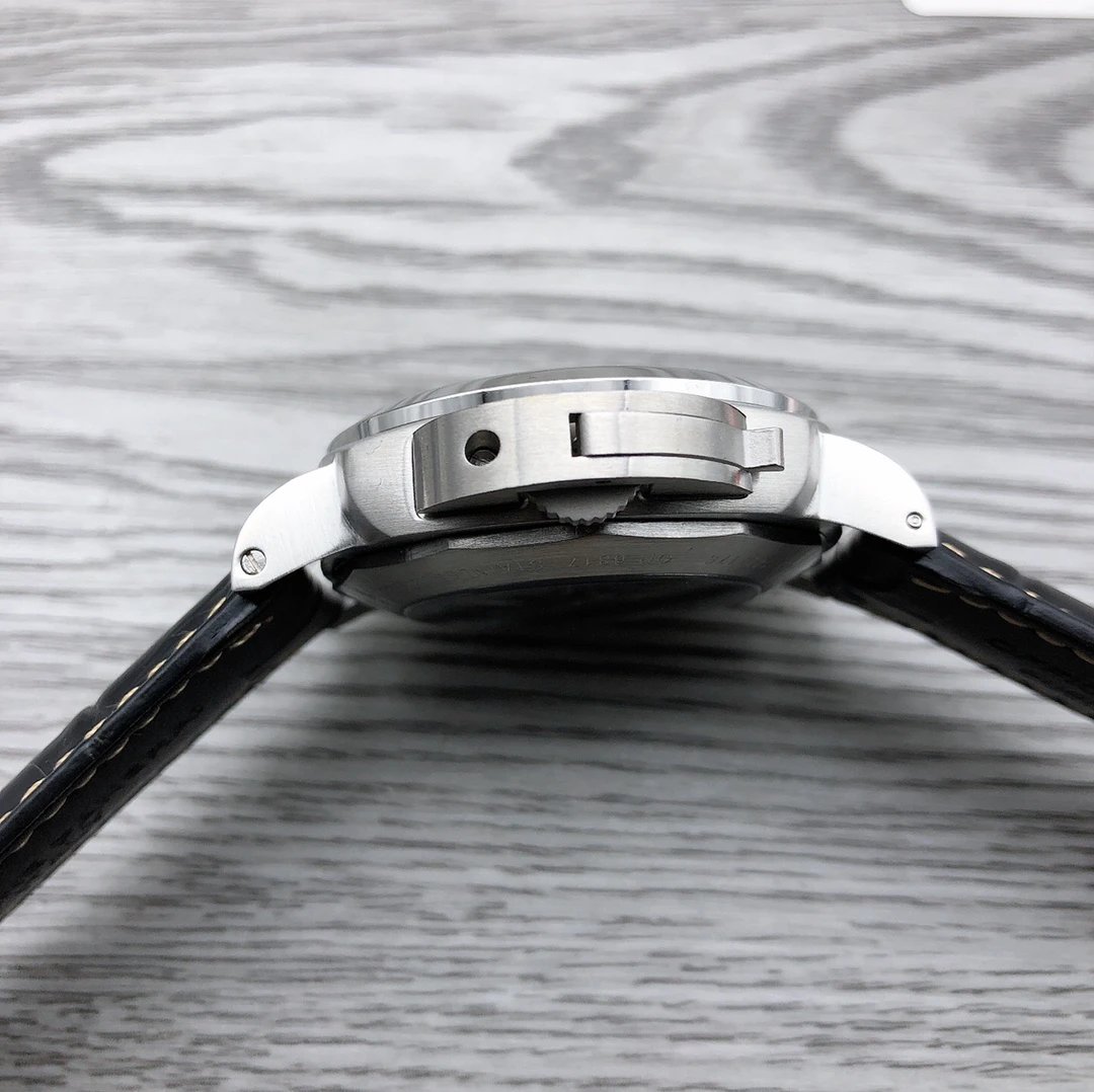Panerai Luminor PAM001321 Automatic Watch 47mm — Photo 6