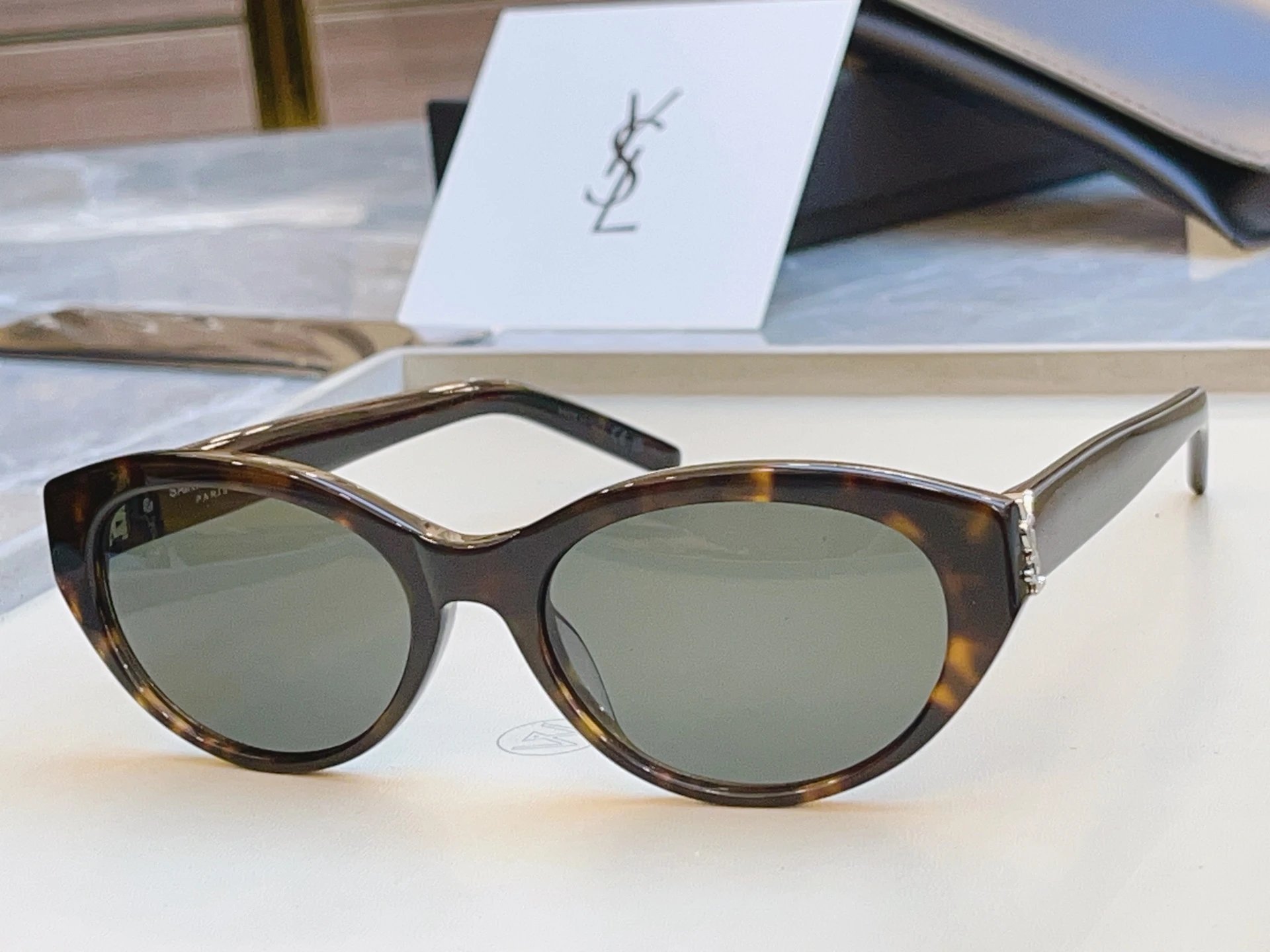 Saint Laurent Sunglasses Ver.D — photo 2