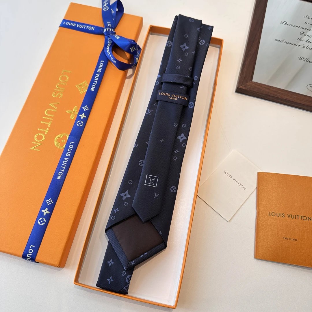 Louis Vuitton Silk Tie Ver.C — Photo 3