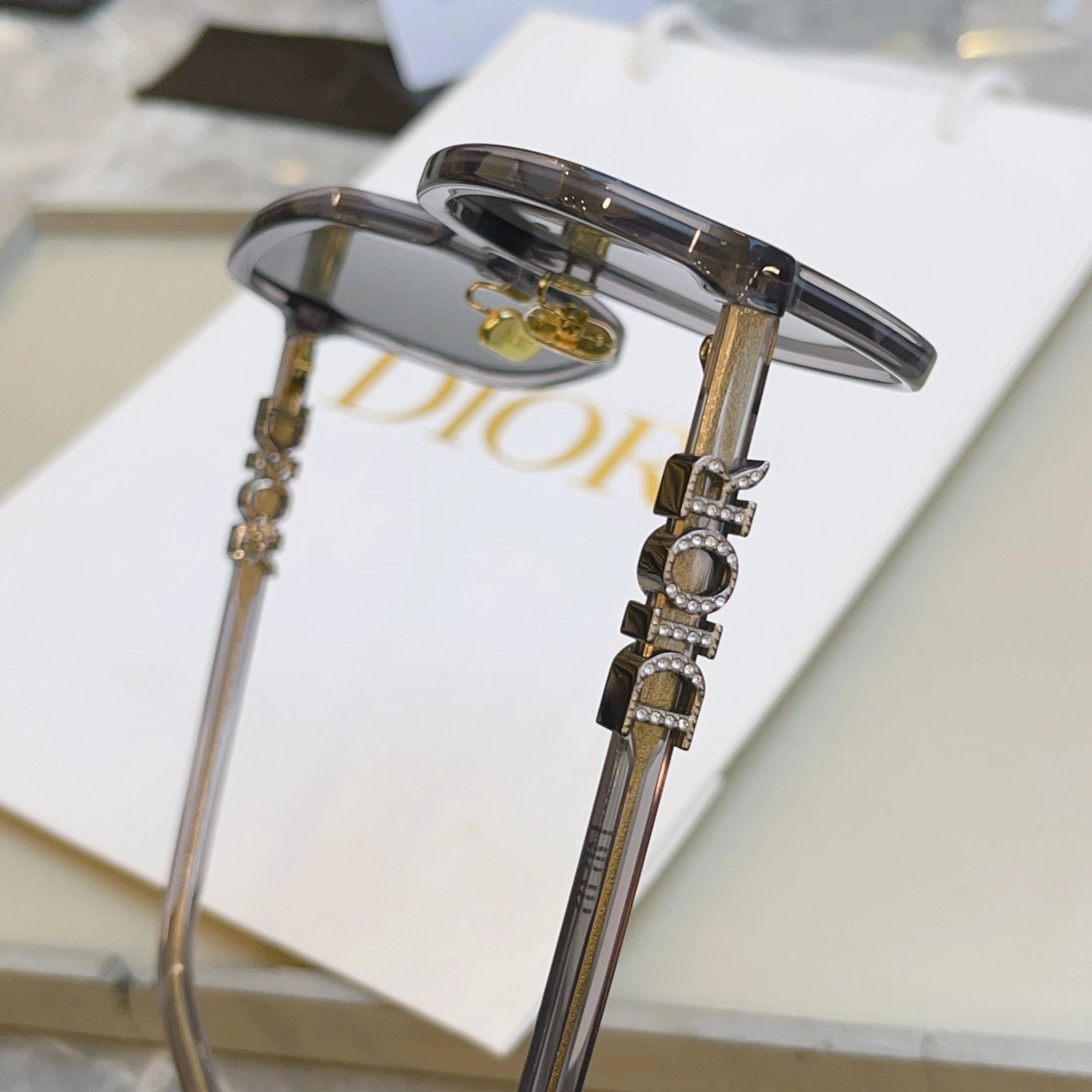 Dior Sunglasses Ver.B — photo 9