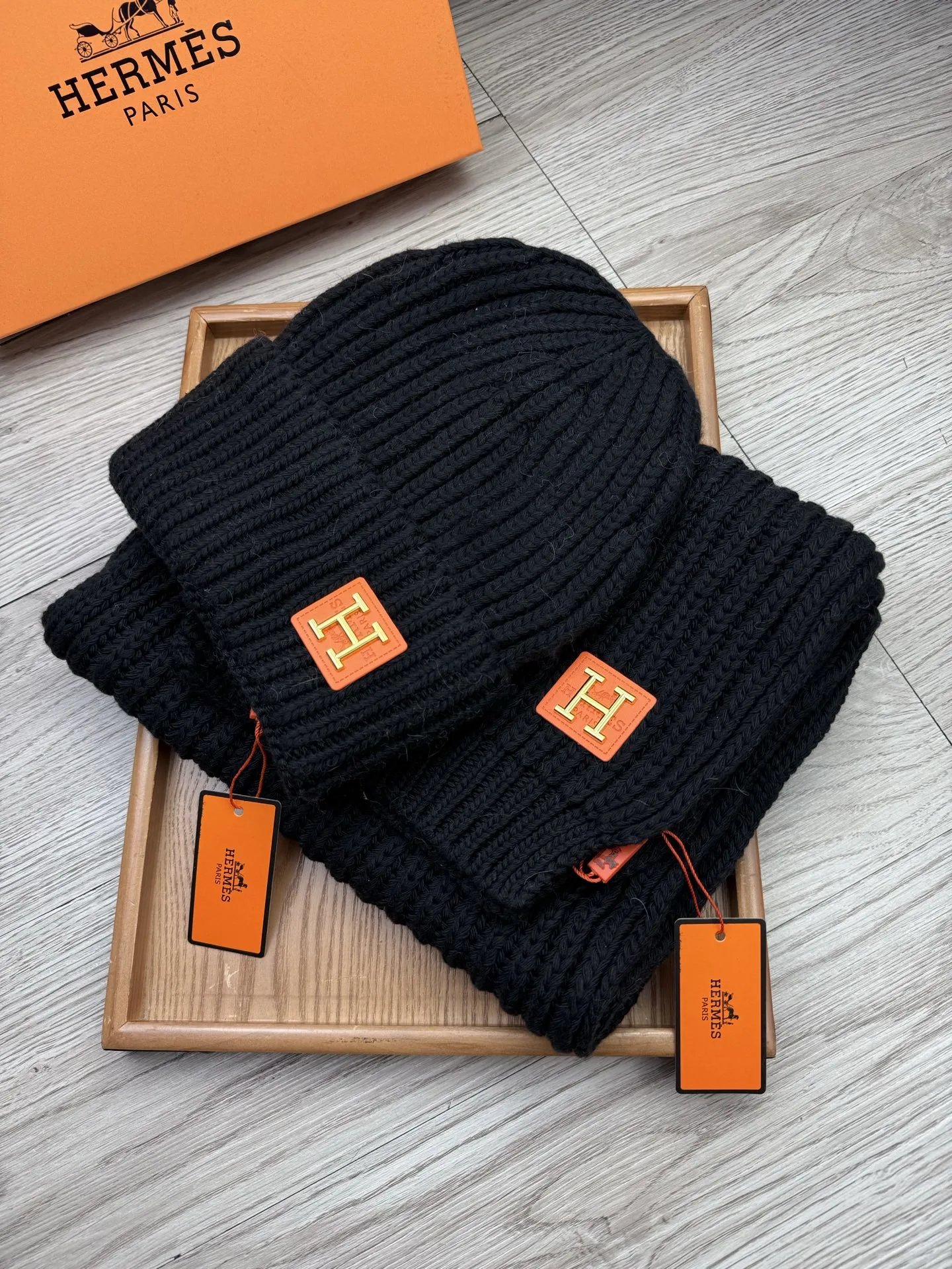 Hermes Wool Rabbit Fur Scarf & Hat Set Ver.A — Photo 2
