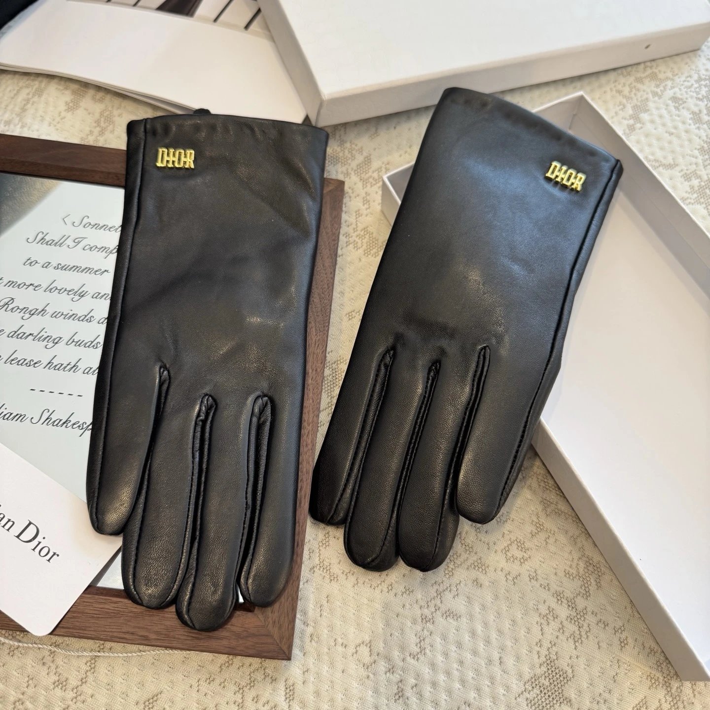 Dior Lambskin Cashmere Gloves Ver.A — Photo 5
