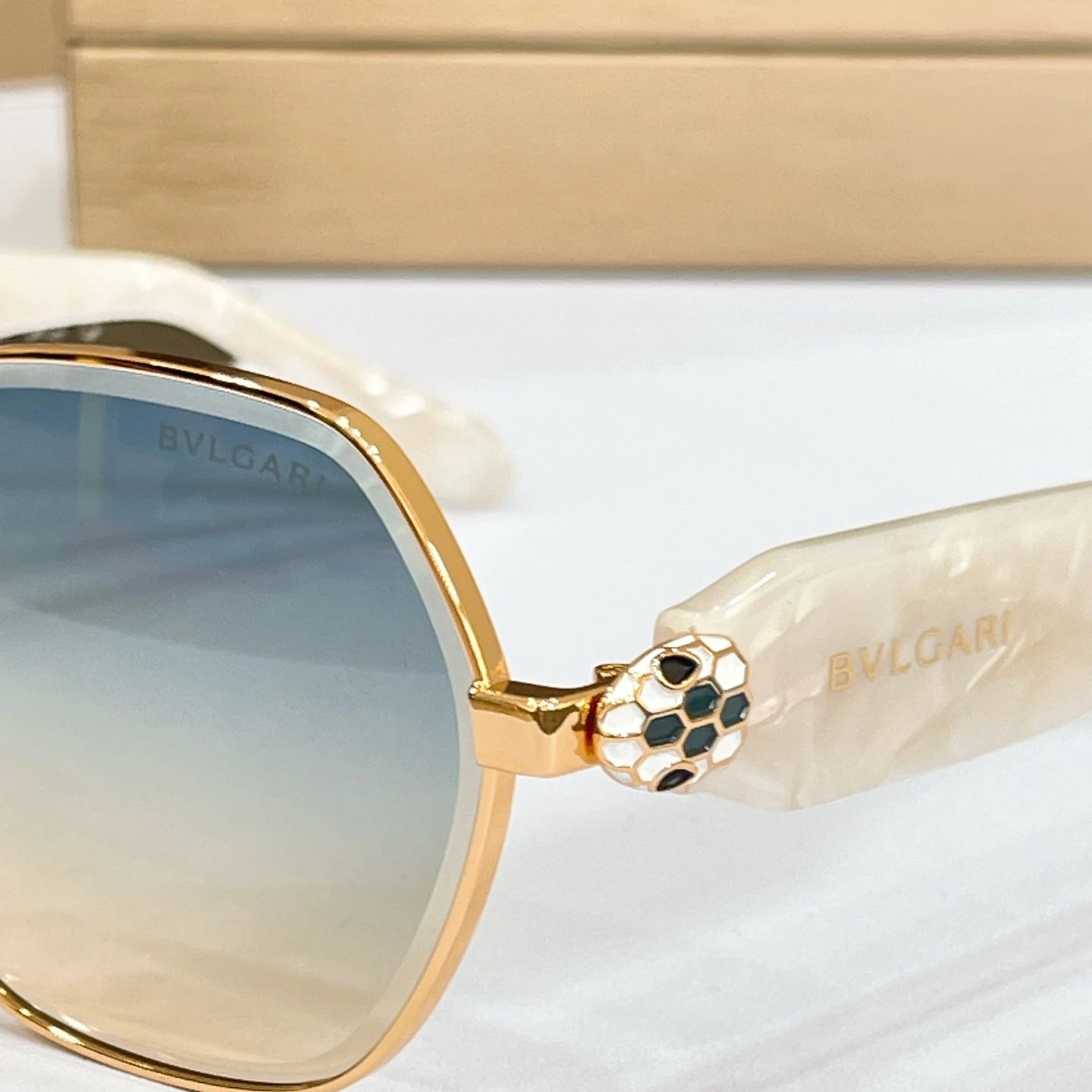 Bvlgari BV 9029B Sunglasses 58-17-143 — photo 5