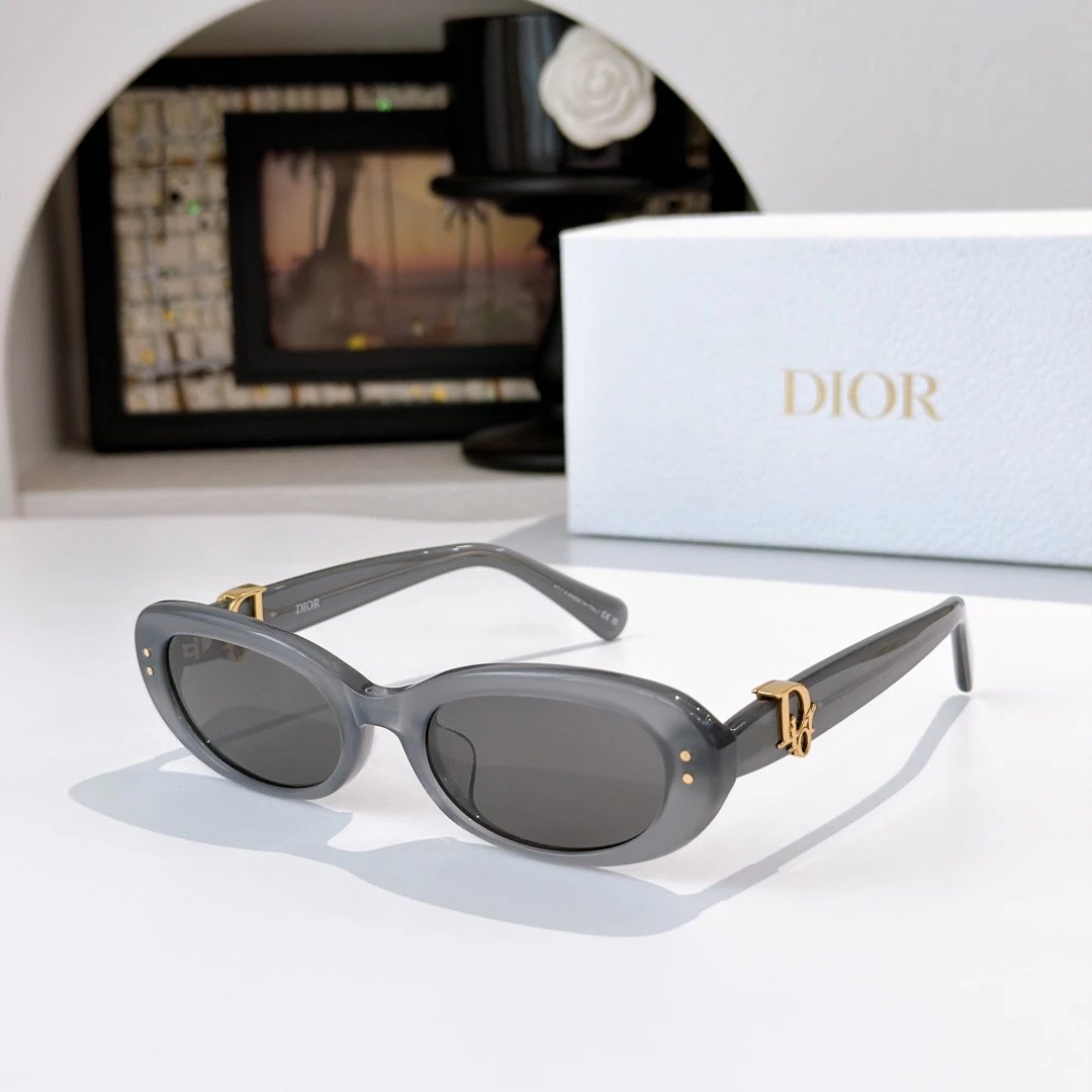Dior Oblique Sunglasses 52-19-140 — QC