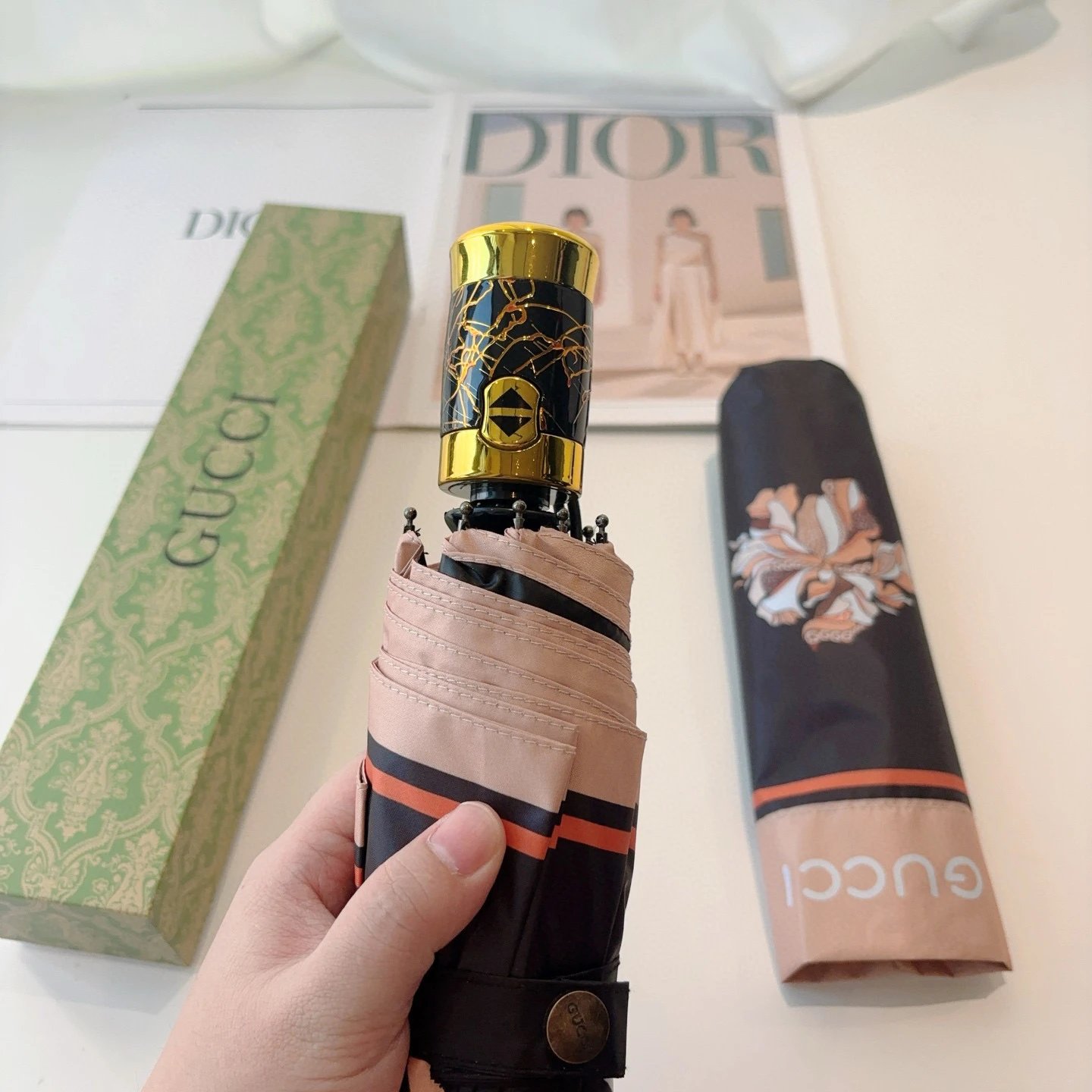 Gucci UV Protection Folding Umbrella Ver.J — Photo 5