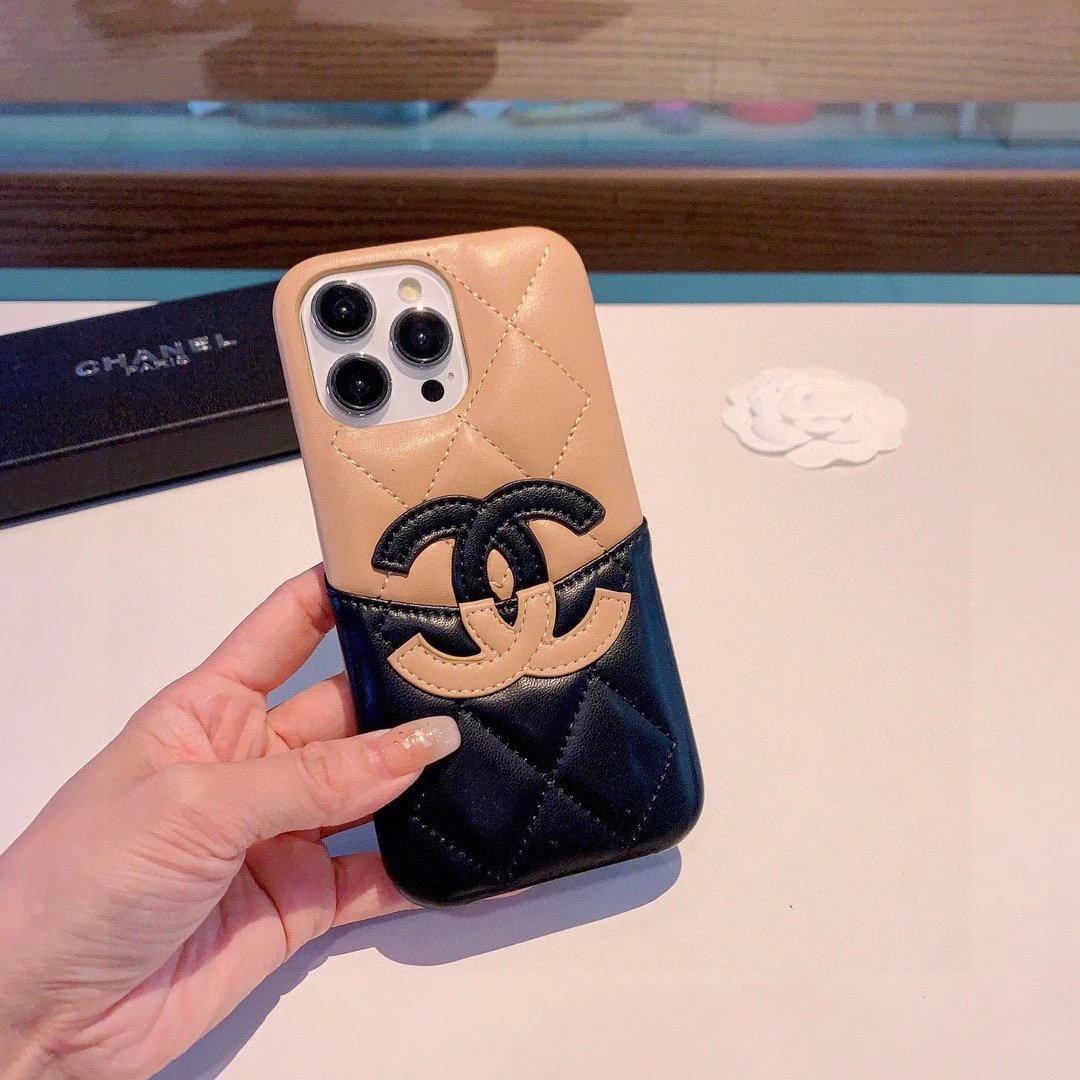 Chanel Phone Case Ver.E — Photo 6