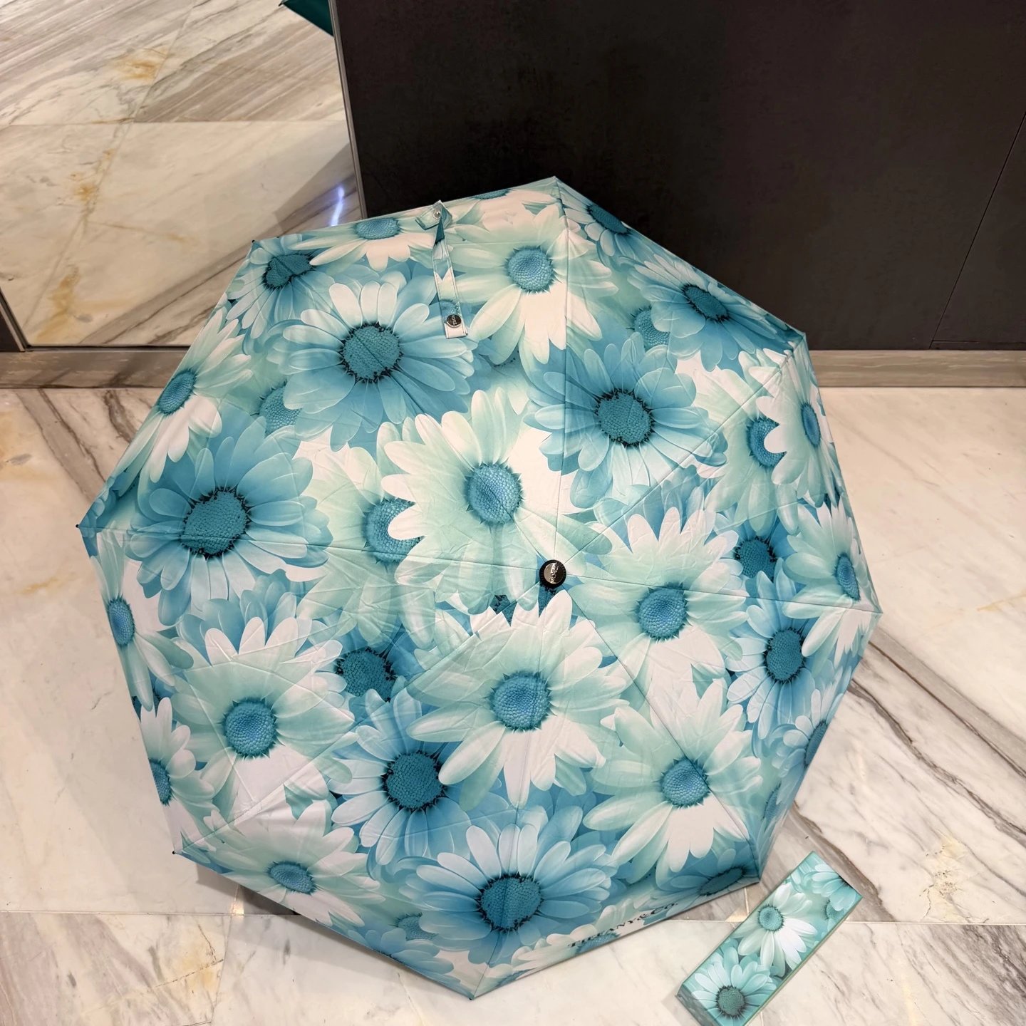 Tiffany UV Protection Folding Umbrella Ver.C — Photo 9