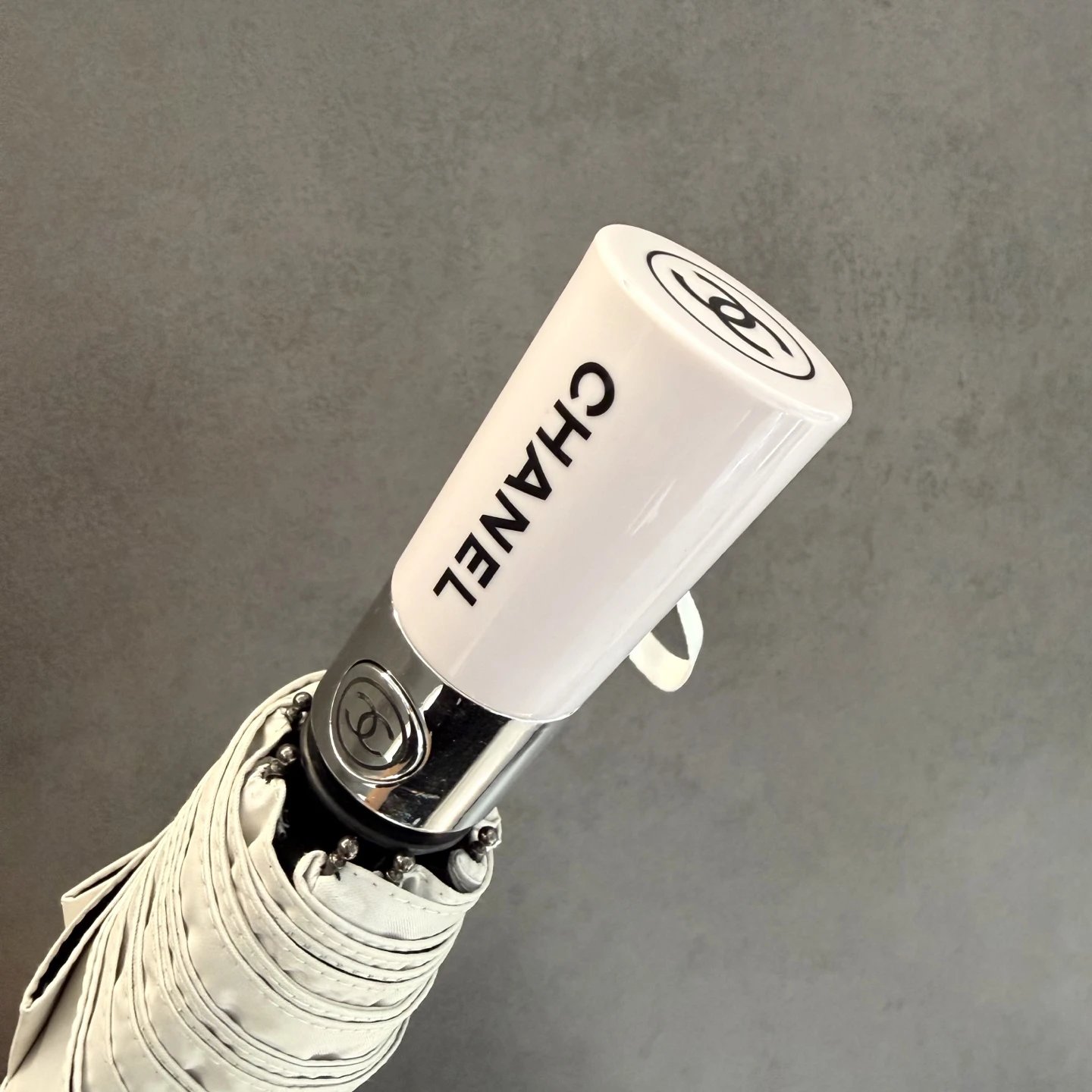 Chanel UV Protection Folding Umbrella Ver.L — Photo 2