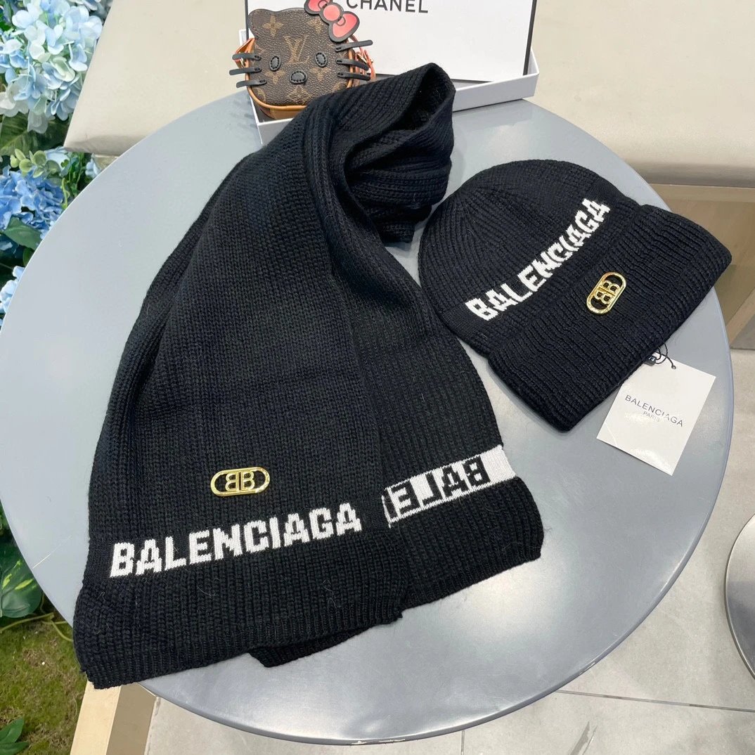 Balenciaga Wool Rabbit Fur Scarf & Hat Set Ver.B — Zdjęcie 9