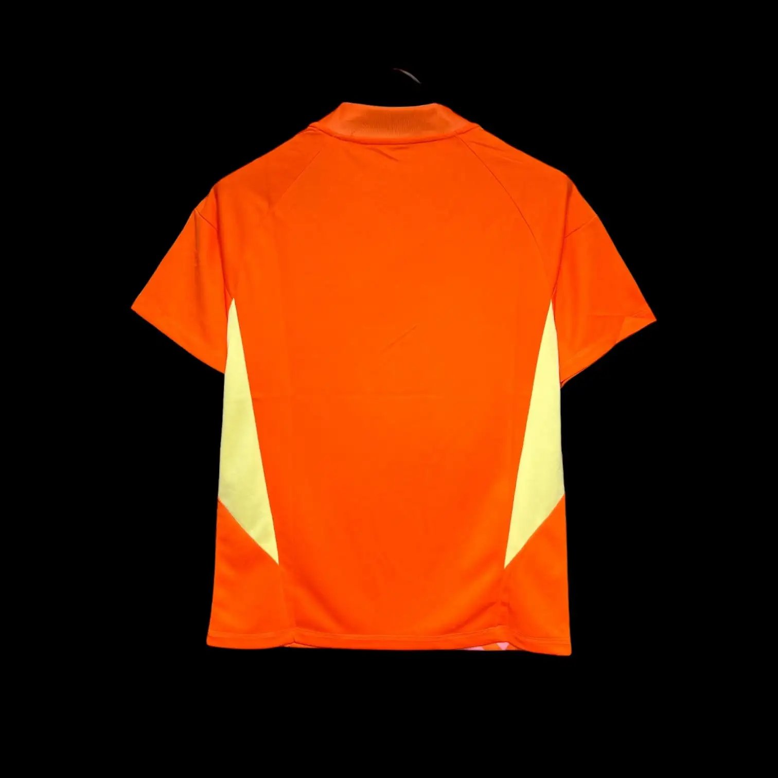 Italy 2024 Goalkeeper Jersey — Photo 2