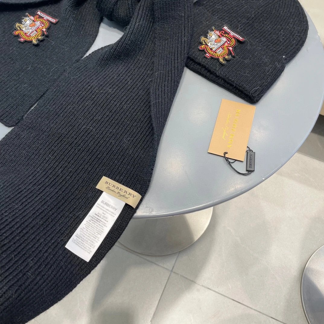 Burberry Scarf & Hat Set Ver.E — Photo 7