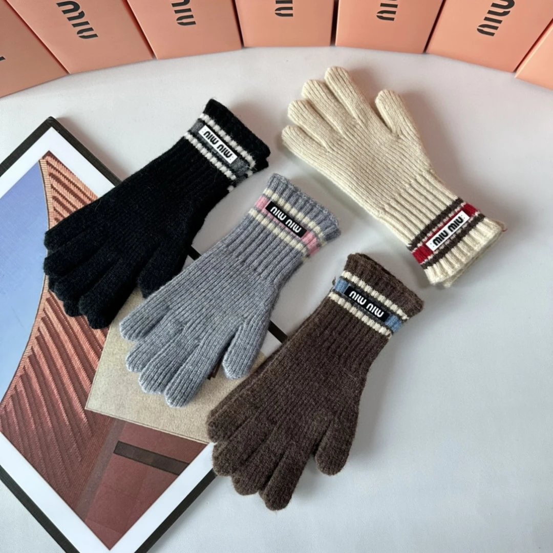Miu Miu Gloves Ver.C — Photo 7