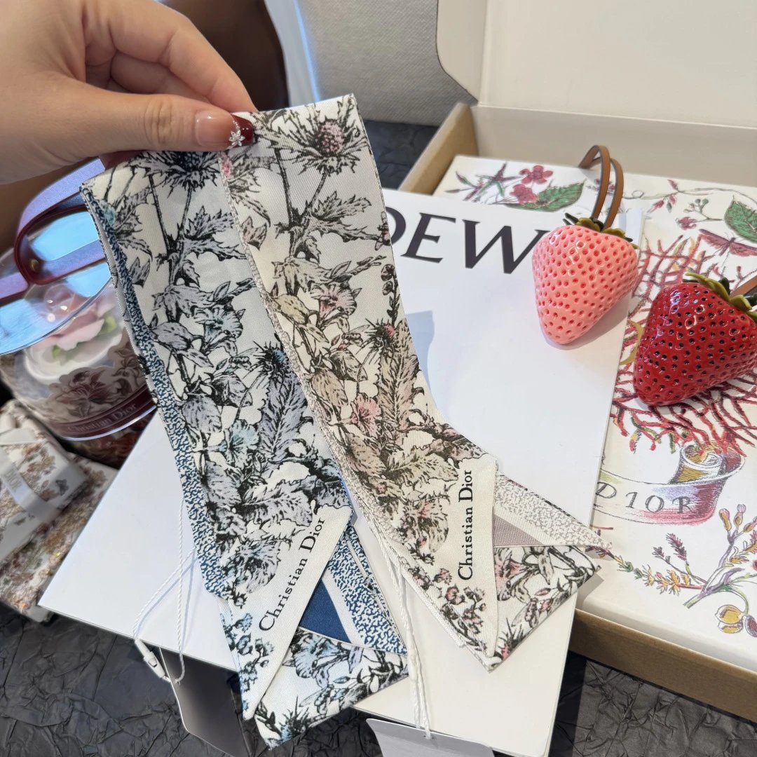 Dior Silk Ribbon Ver.J — Zdjęcie 2